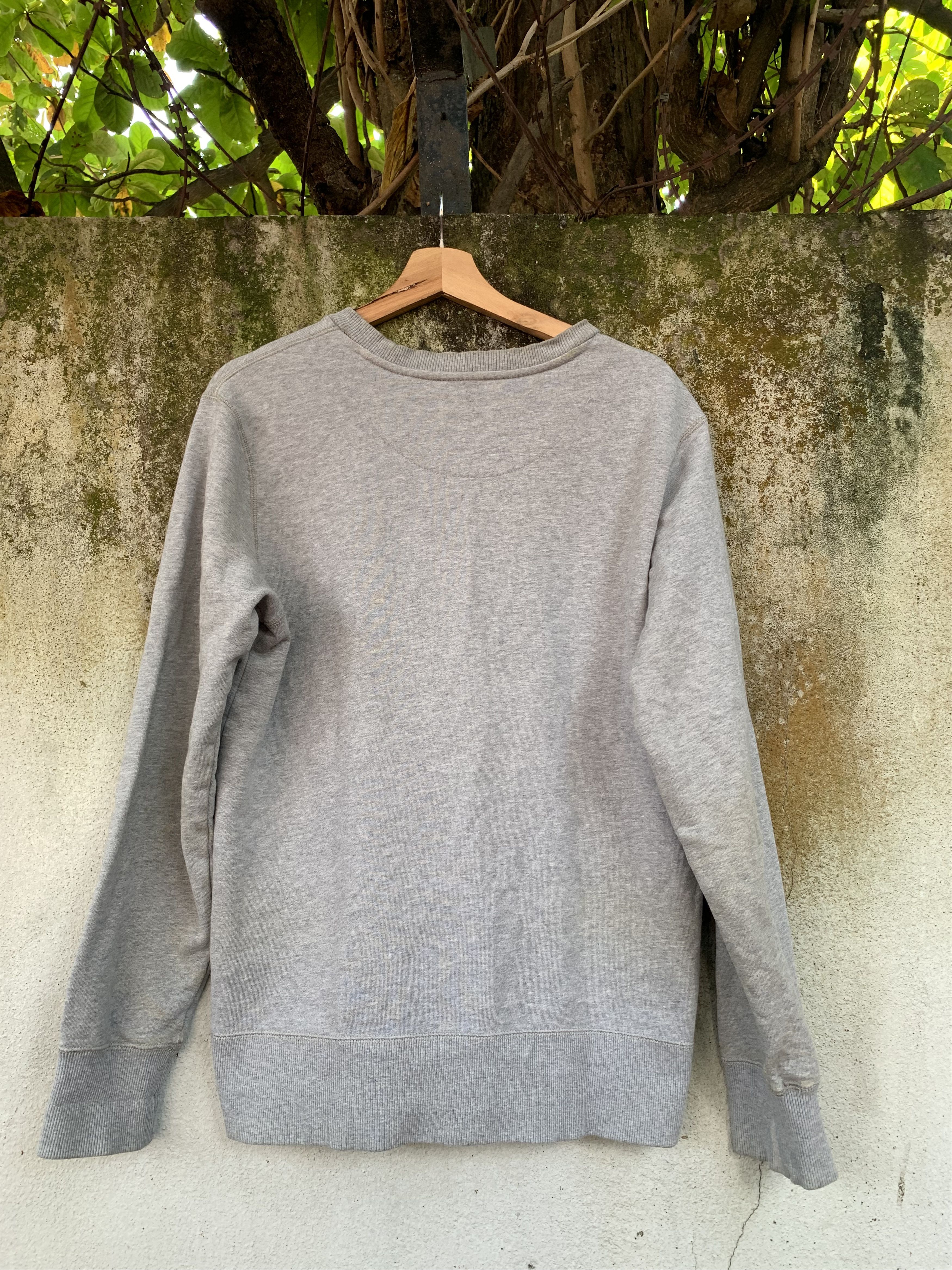 Nike × Vintage Vintage Nike Small Logo Swoosh Distresses Sweatshirt Size US M / EU 48-50 / 2 - 9 Thumbnail
