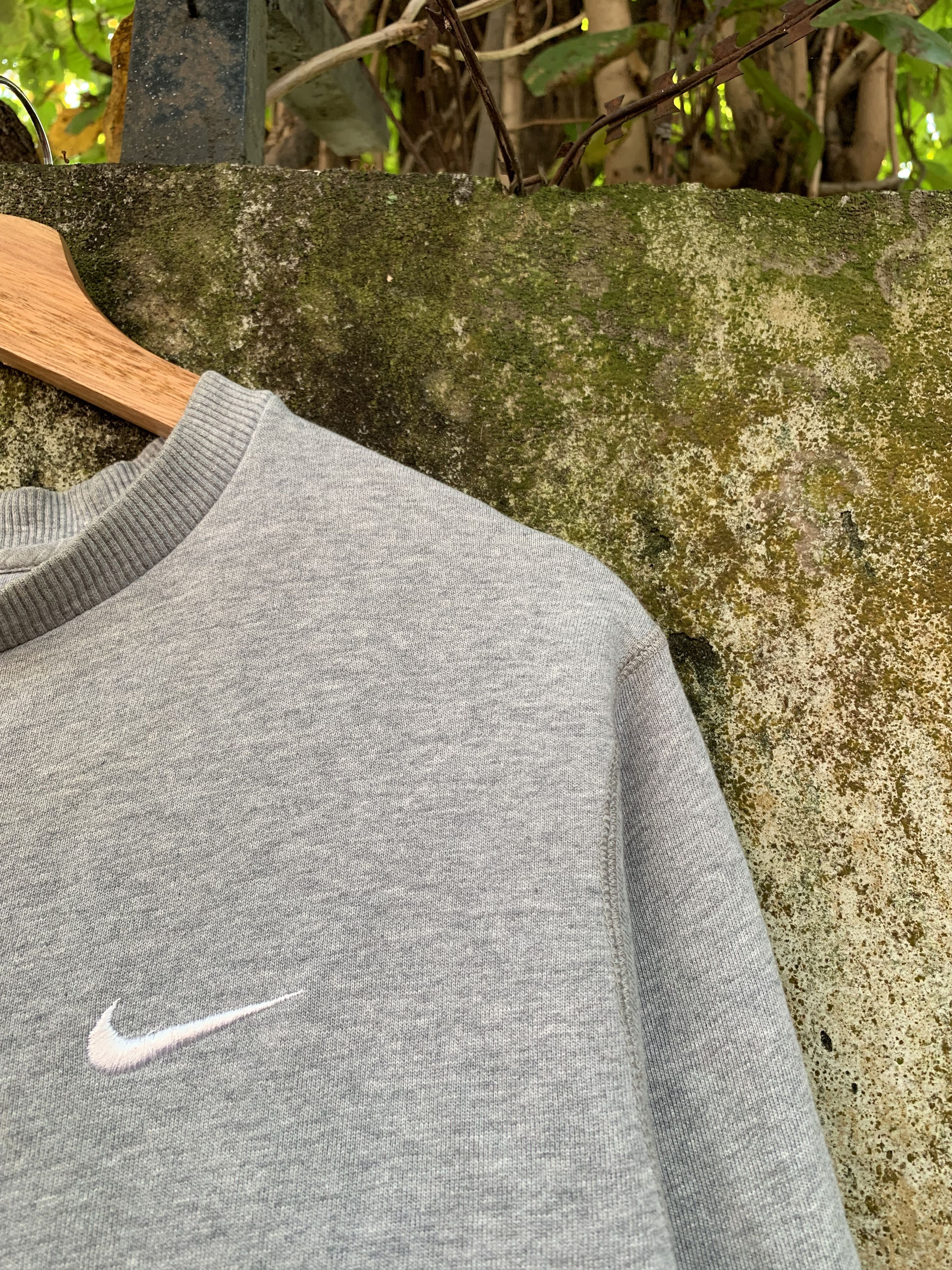 Nike × Vintage Vintage Nike Small Logo Swoosh Distresses Sweatshirt Size US M / EU 48-50 / 2 - 3 Thumbnail