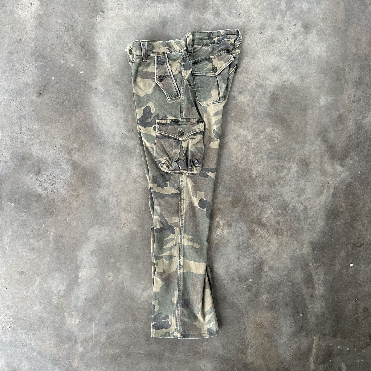 Japanese Brand Vintage Japanese Japan Camo Faded Tactical Cargo Pants Size US 29 - 12 Thumbnail