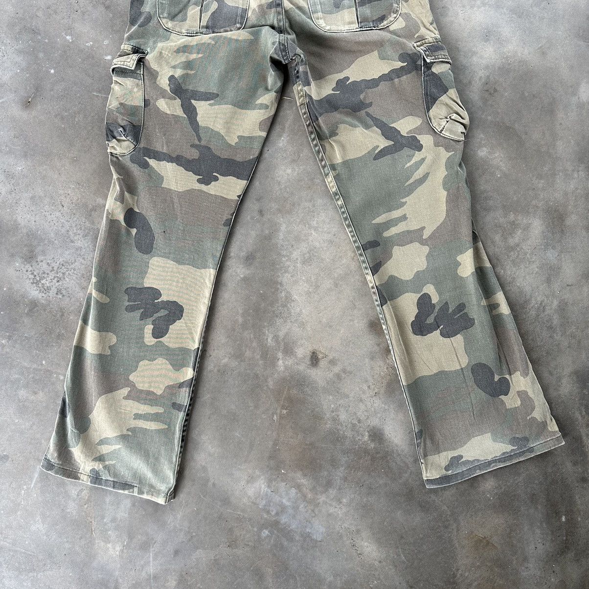 Japanese Brand Vintage Japanese Japan Camo Faded Tactical Cargo Pants Size US 29 - 10 Thumbnail