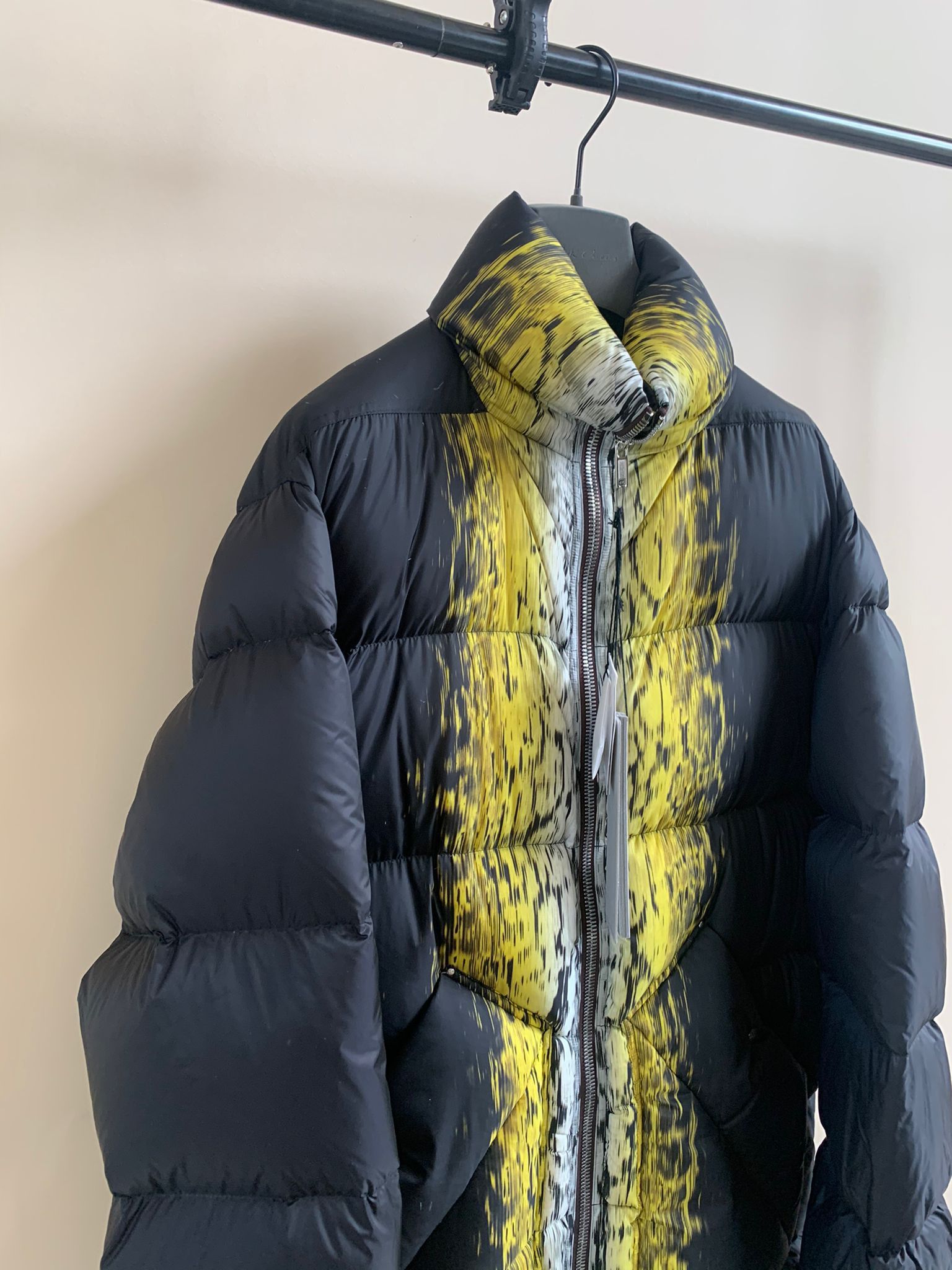 Rick Owens FW20 Jumbo Duvet Goose Down Parka in Black / Acid Print Size US M / EU 48-50 / 2 - 7 Thumbnail