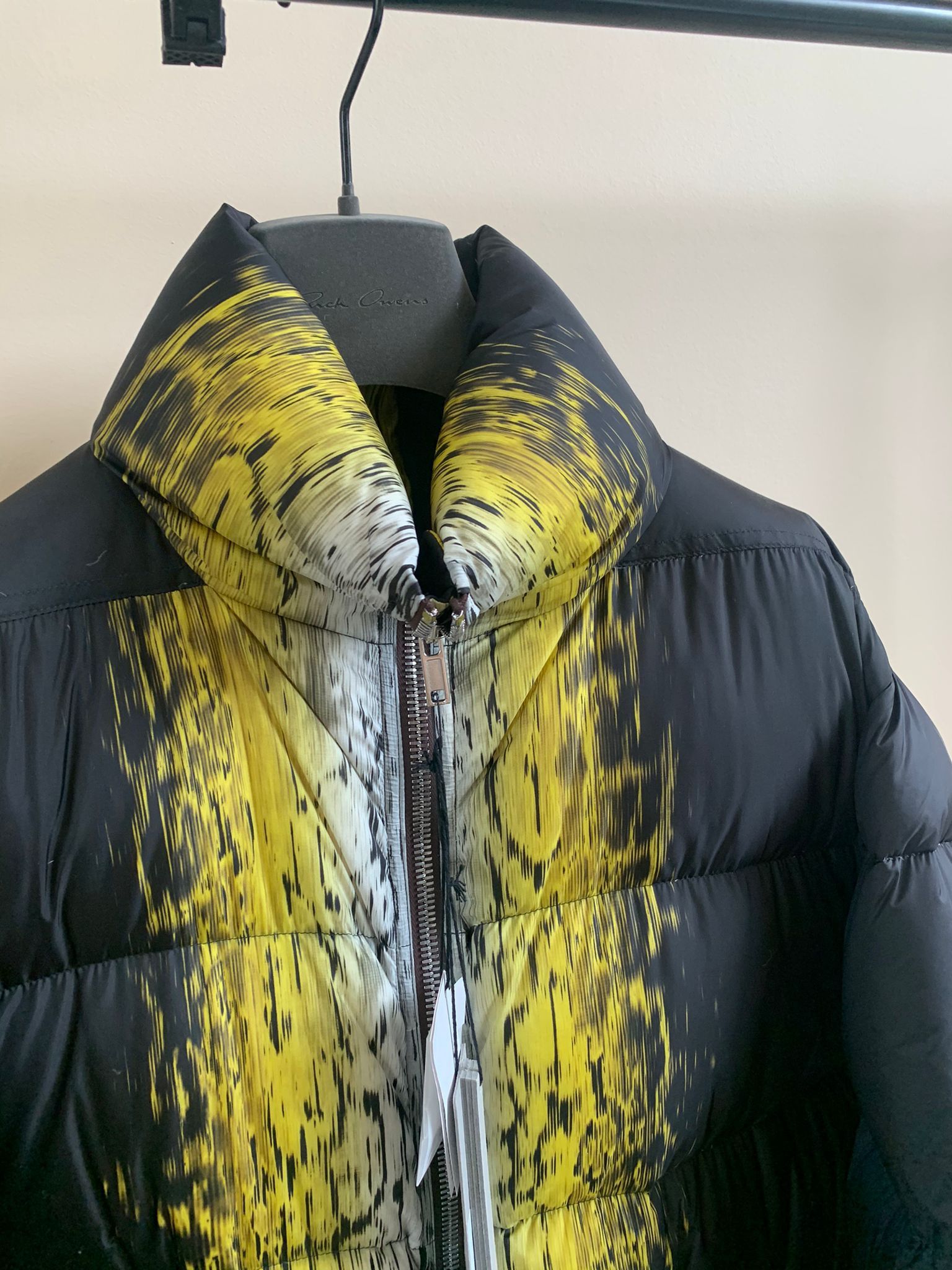 Rick Owens FW20 Jumbo Duvet Goose Down Parka in Black / Acid Print Size US M / EU 48-50 / 2 - 6 Thumbnail