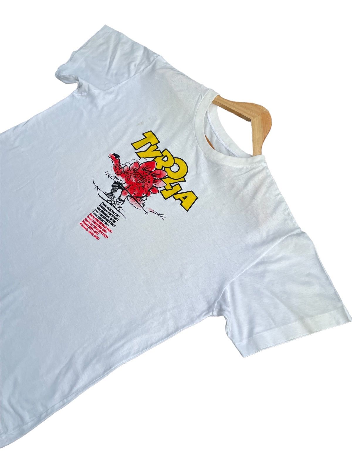 Vintage Vintage Tyrolia Stegosaurus Ski Tshirt Size US L / EU 52-54 / 3 - 4 Thumbnail