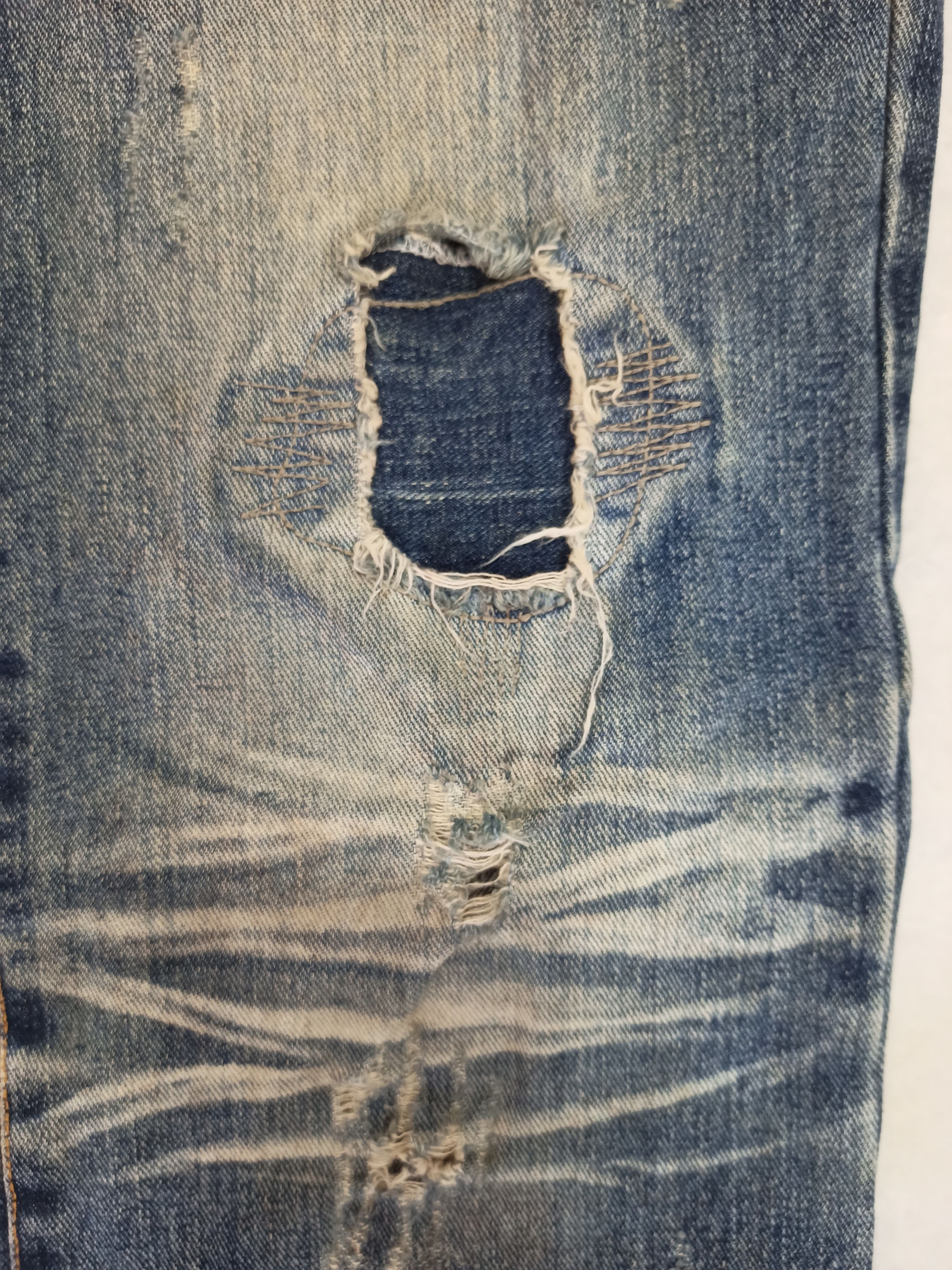 Japanese Brand Japanese Aegnoir Distressed Mud Wash Faded Jeans Size US 30 / EU 46 - 9 Thumbnail
