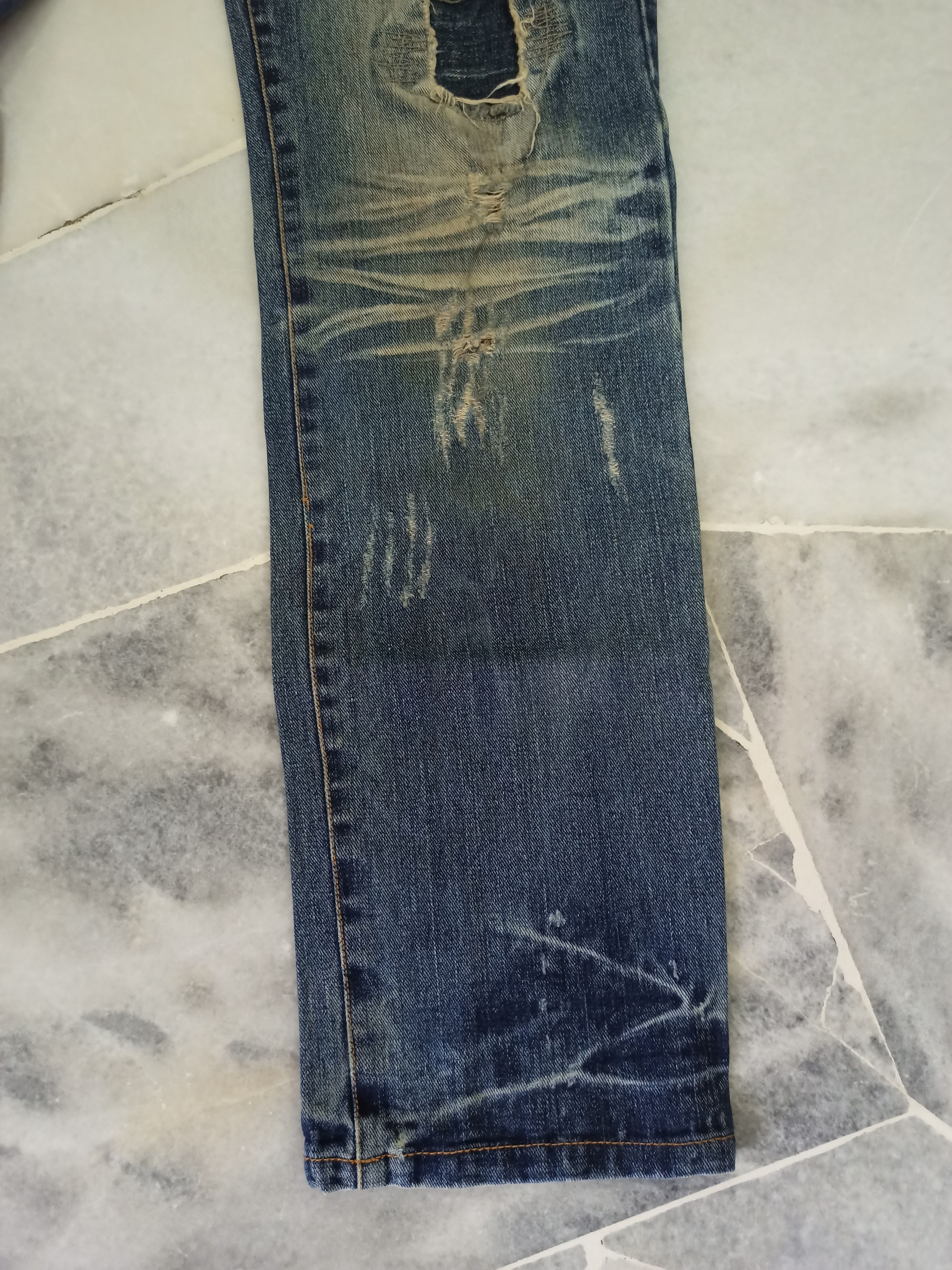 Japanese Brand Japanese Aegnoir Distressed Mud Wash Faded Jeans Size US 30 / EU 46 - 2 Thumbnail