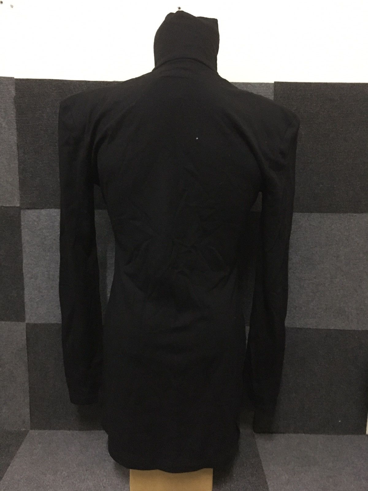Yohji Yamamoto Yohji Yamamoto Black Minimalist Plain Zip up signature tag Size M / US 6-8 / IT 42-44 - 7 Thumbnail