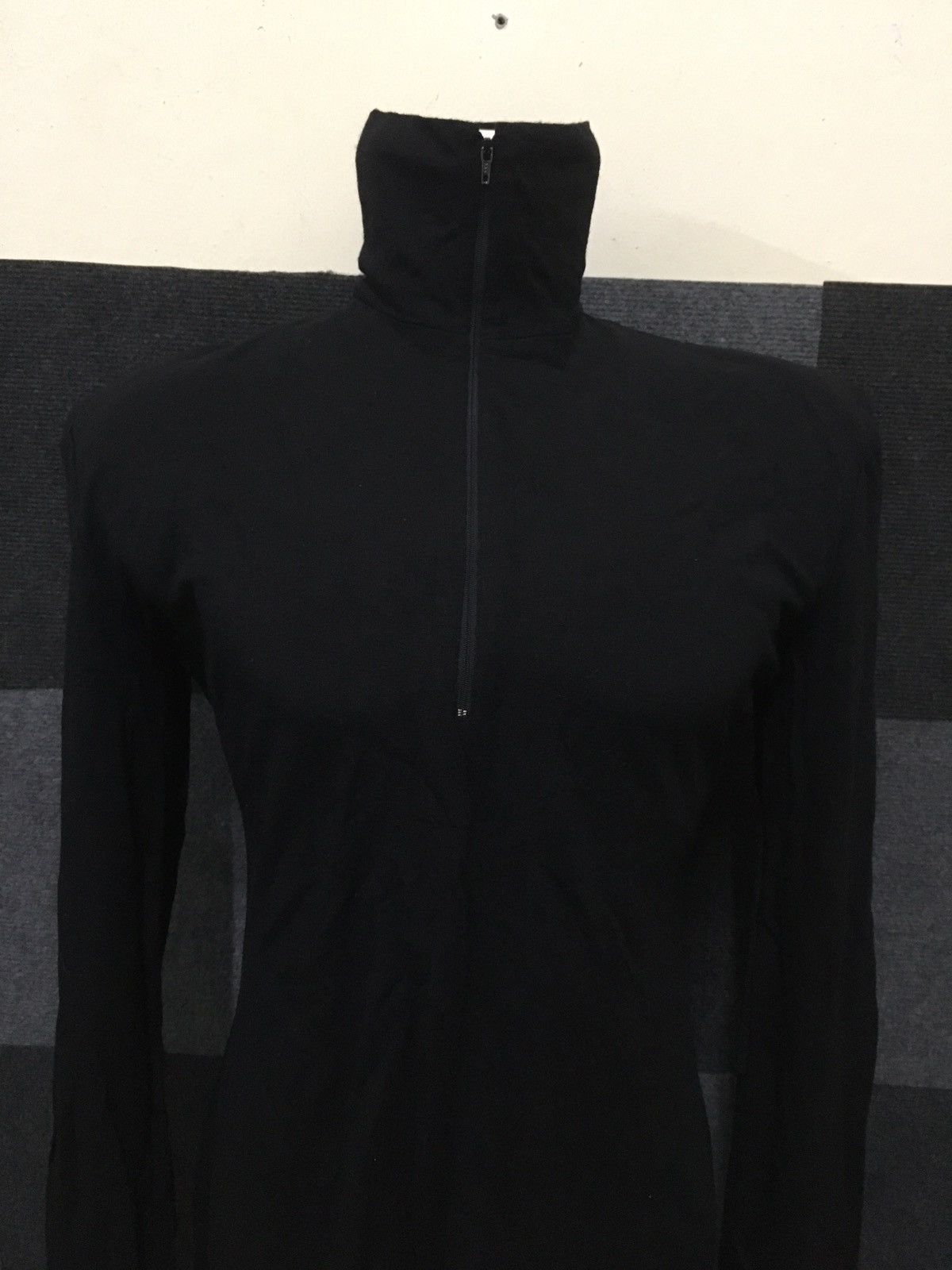 Yohji Yamamoto Yohji Yamamoto Black Minimalist Plain Zip up signature tag Size M / US 6-8 / IT 42-44 - 9 Thumbnail