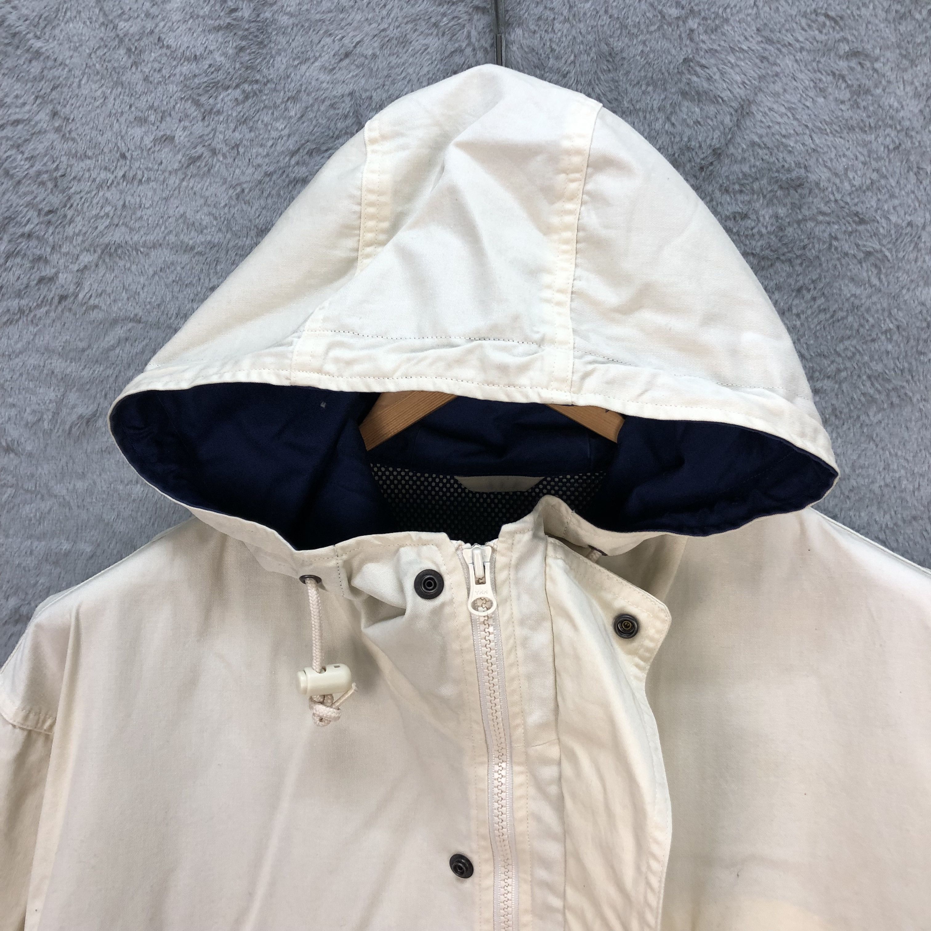 Converse VINTAGE CONVERSE ALL STAR WHITE PARKA #5905-43 Size US L / EU 52-54 / 3 - 8 Thumbnail
