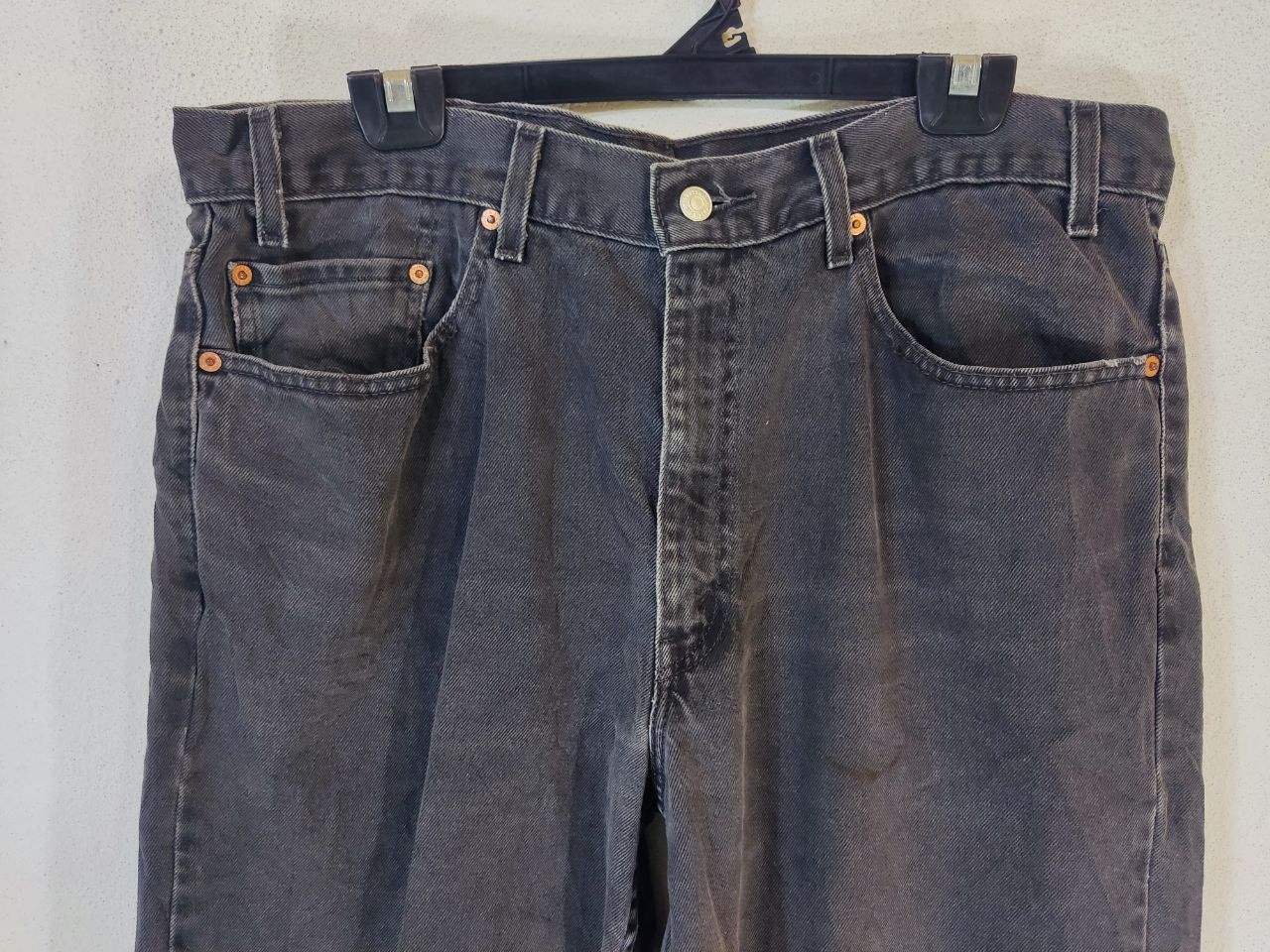 Levi's vintage levis 550 super black relaxed fit denim Size US 39 - 6 Thumbnail