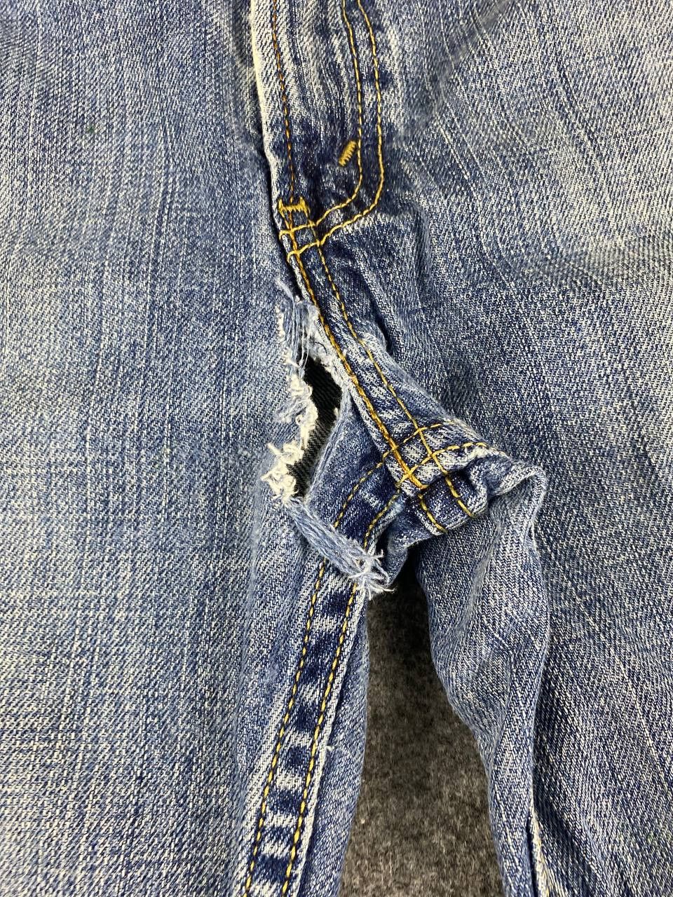Levi's vintage levis 514 slim straight distressed denim Size US 31 - 9 Thumbnail