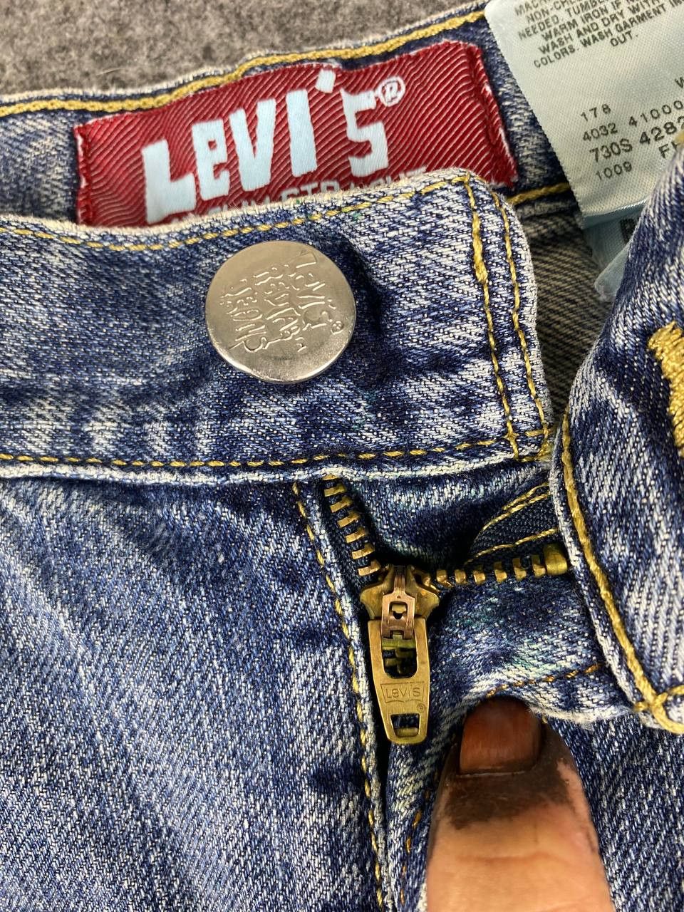 Levi's vintage levis 514 slim straight distressed denim Size US 31 - 12 Thumbnail
