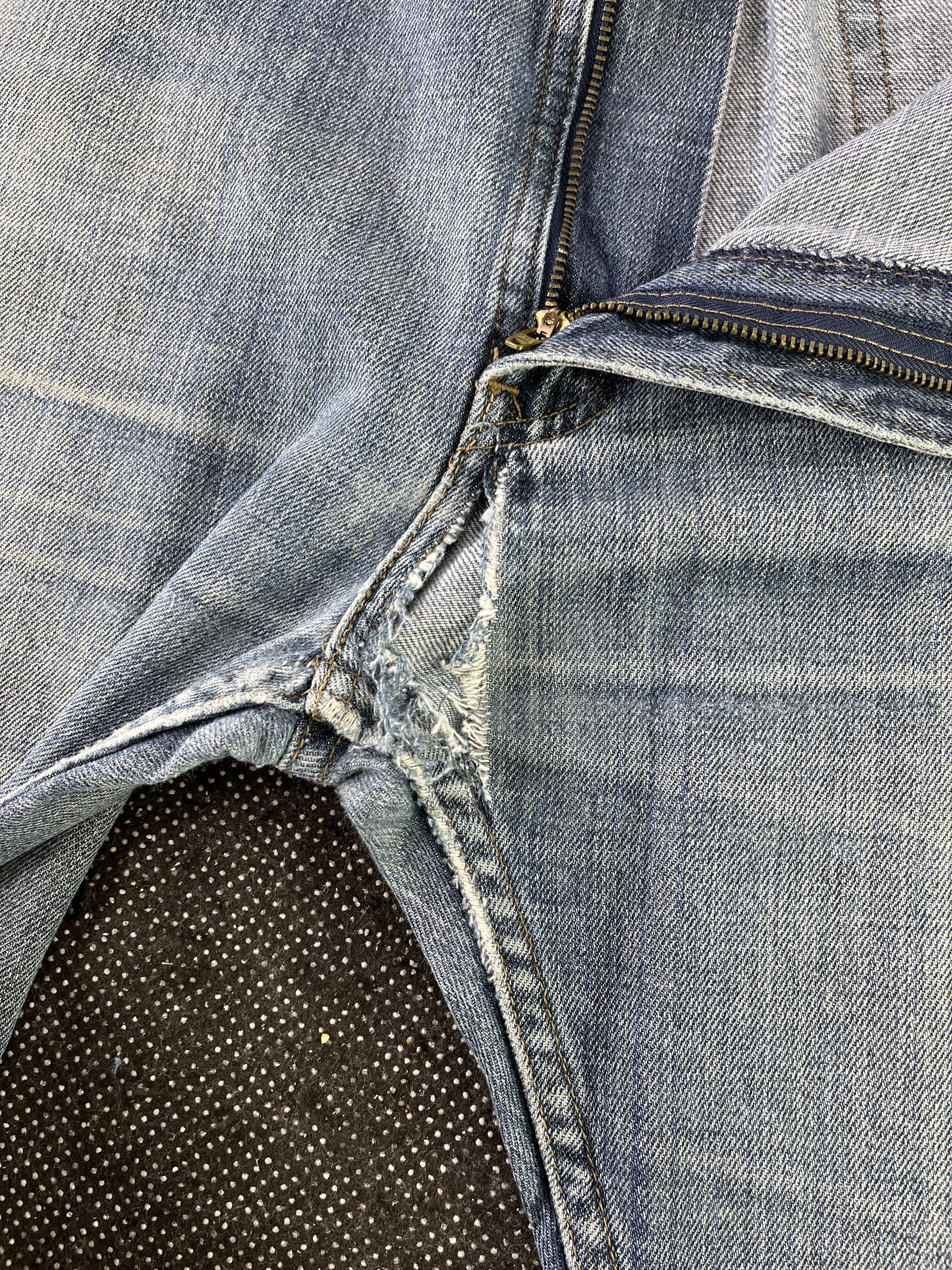 Levi's × Vintage Vintage Rusty Distressed Levis 505 Jeans - J356 Size US 41 - 7 Thumbnail