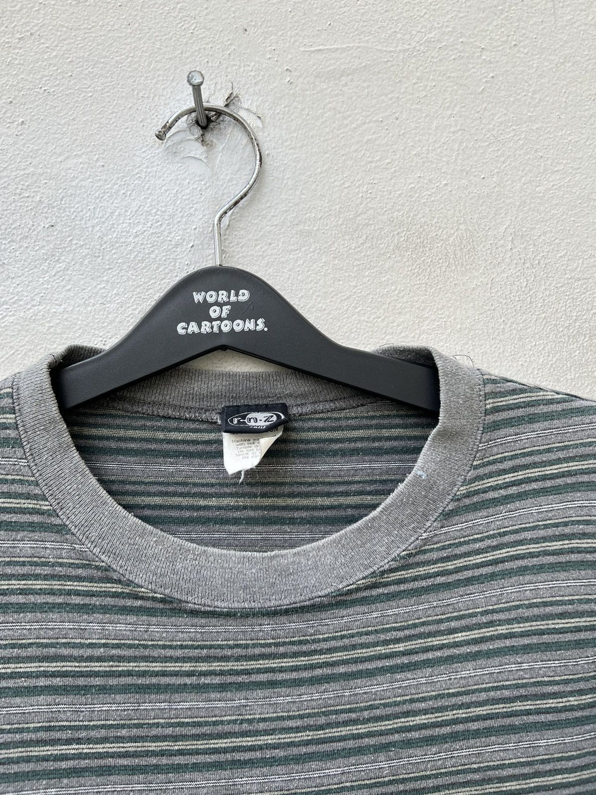 Vintage Vintage 90s R.N.Z California Stripe tee Grunge Skate Surf Size US L / EU 52-54 / 3 - 4 Thumbnail