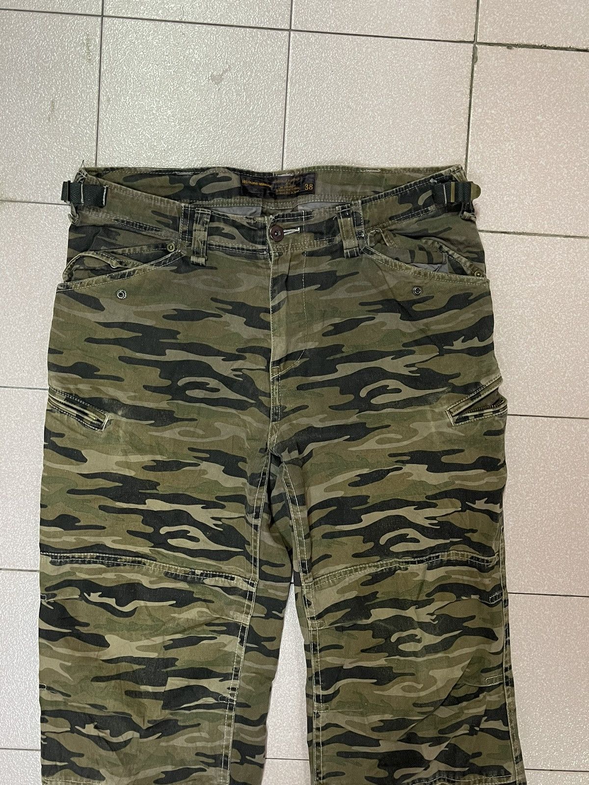 Nano Universe x 8-Pocket Tiger Camo Cargo🔥🔥