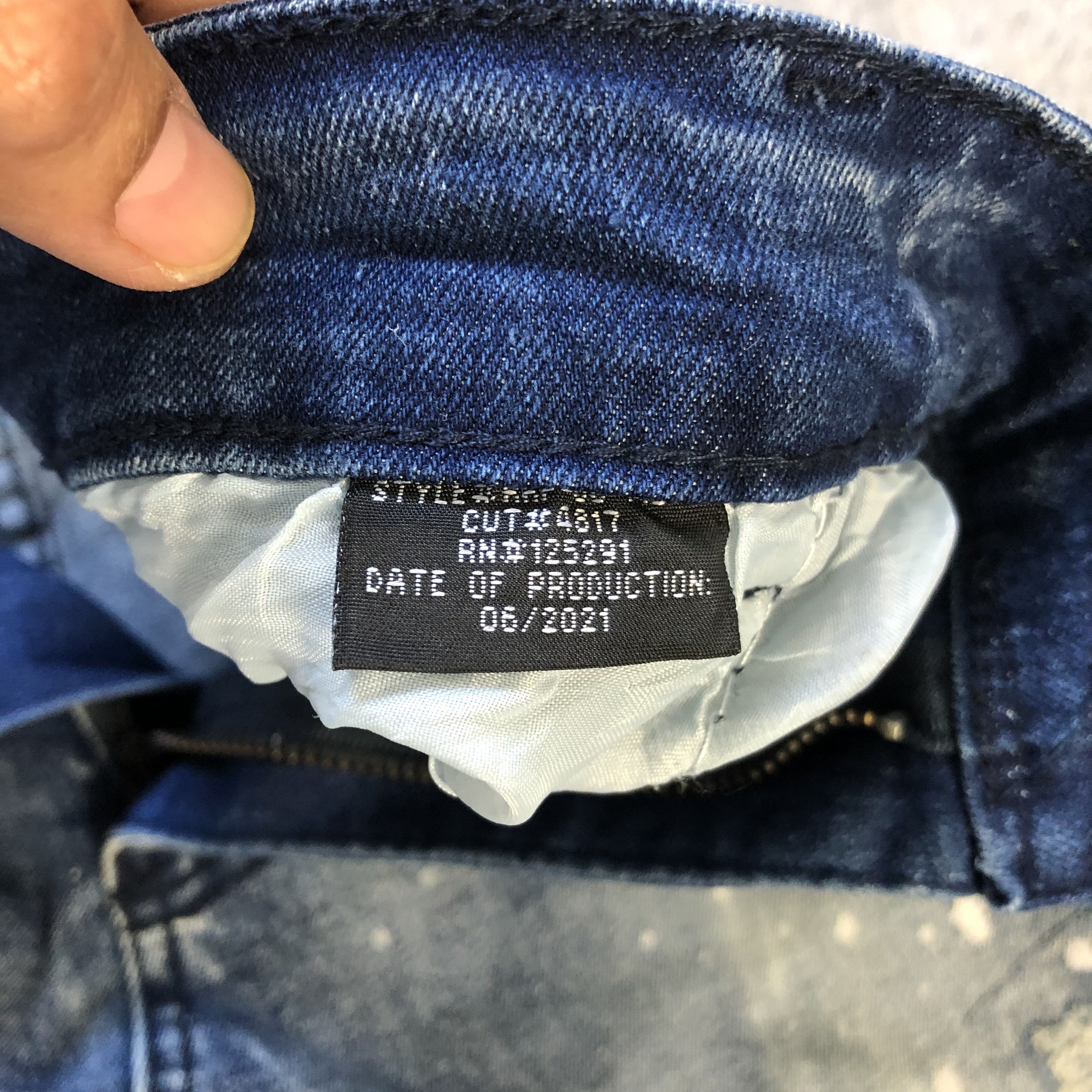 SCOOP SCOOP NYC SPLATTER TRASHED DISTRESSED DENIM PANTS #5971-216 Size US 38 / EU 54 - 11 Thumbnail
