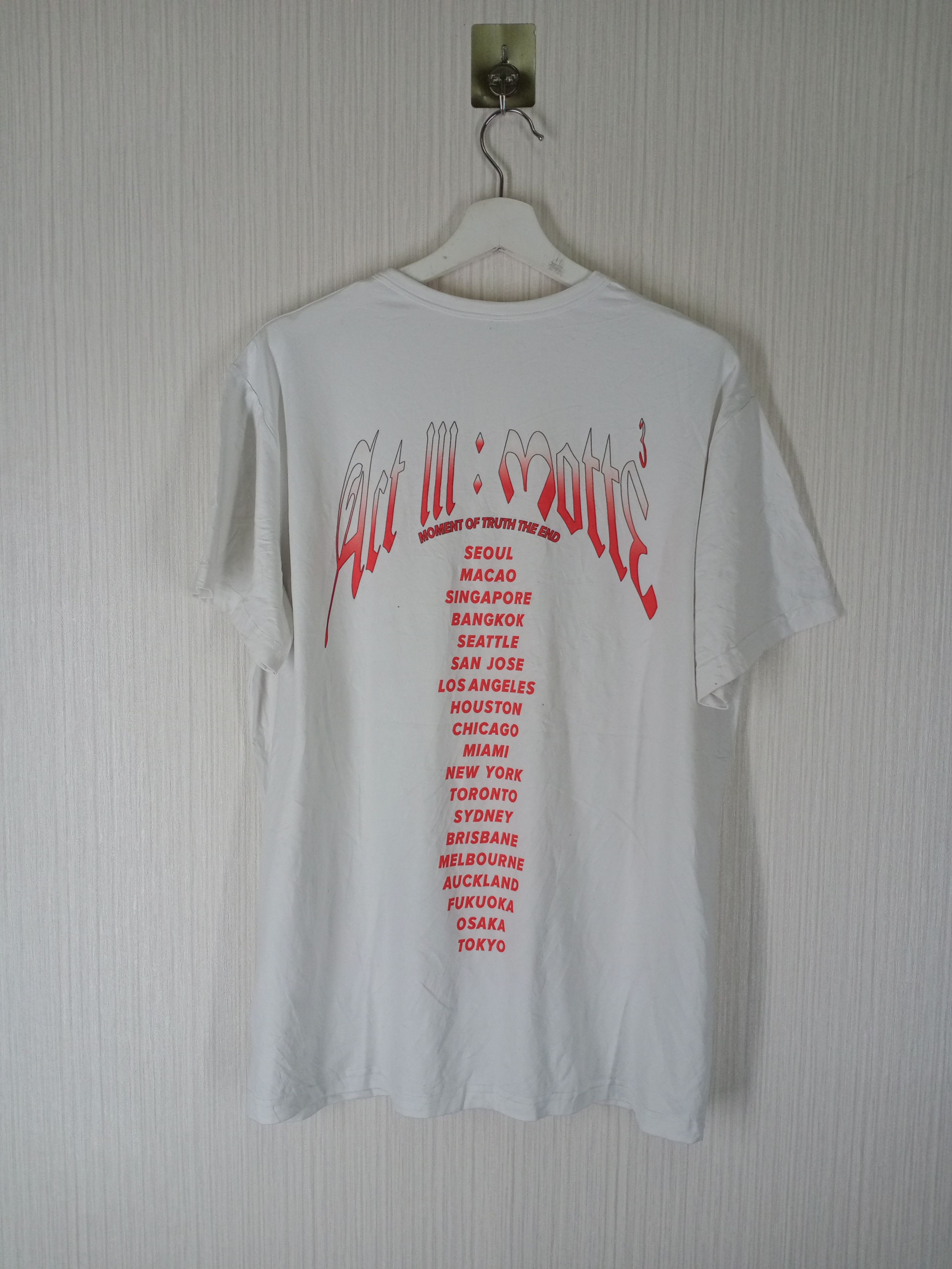 Band Tees G-dragon Act 3 MOTTE Moment of Truth The End Tshirt Size US L / EU 52-54 / 3 - 5 Thumbnail