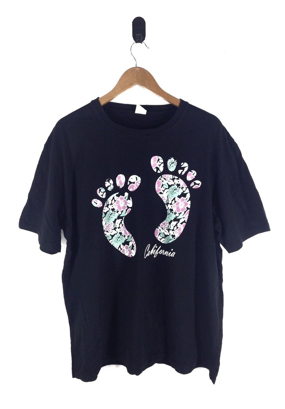 Vtg Hang Ten Big Logo T-Shirts
