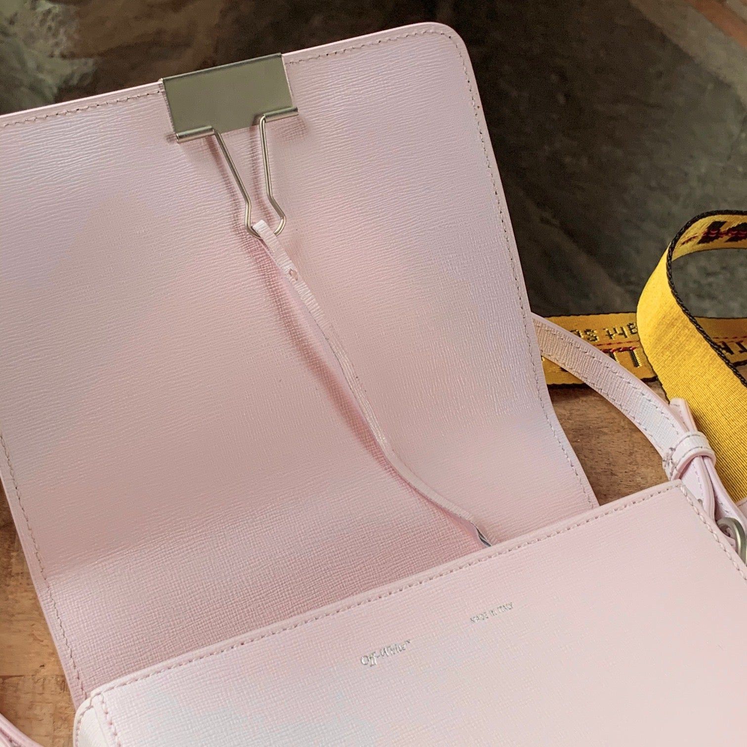 Off-White Off-White Pale Pink Binder Clip Leather Bag Size ONE SIZE - 8 Thumbnail