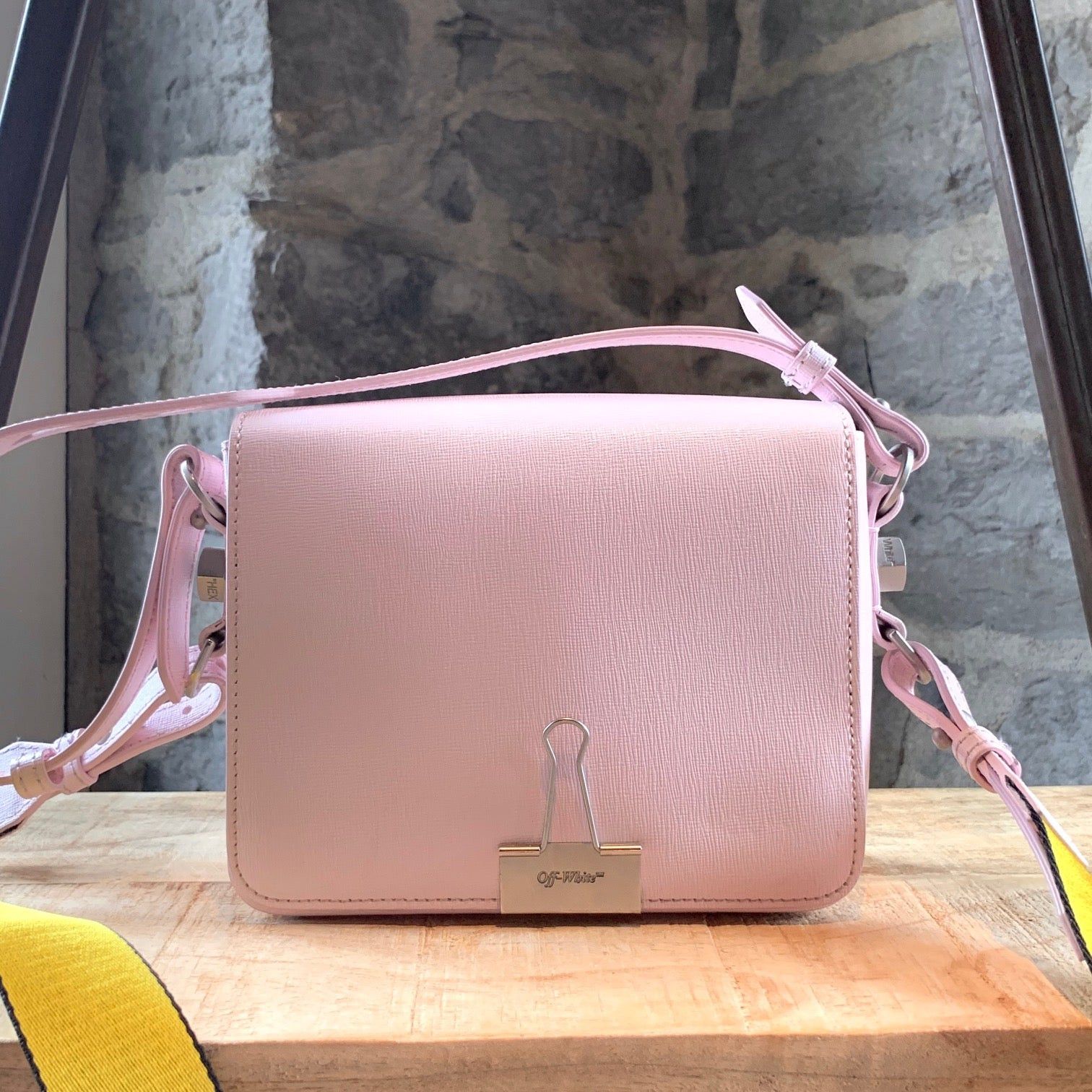 Off-White Off-White Pale Pink Binder Clip Leather Bag Size ONE SIZE - 2 Thumbnail