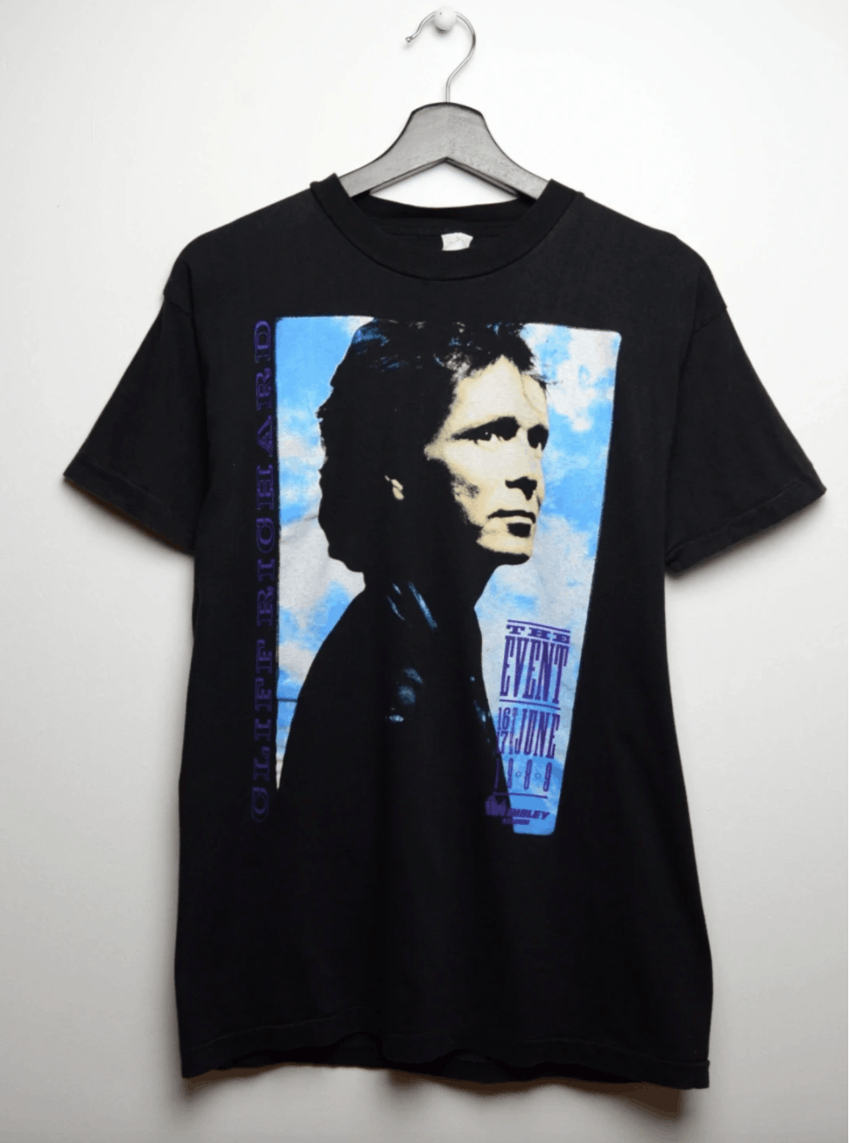 Band Tees 1989 Cliff Richard The Event tee Size US M / EU 48-50 / 2 - 1 Thumbnail