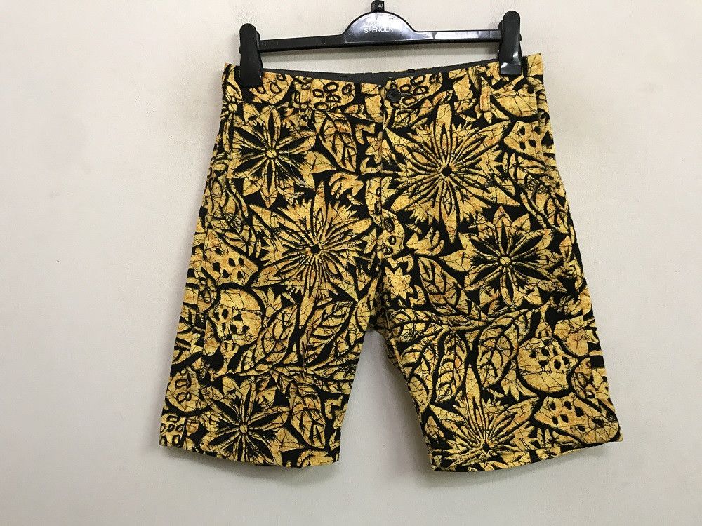 Johnbull Vintage JOHNBULL Floral Short Size US 31 - 1 Thumbnail