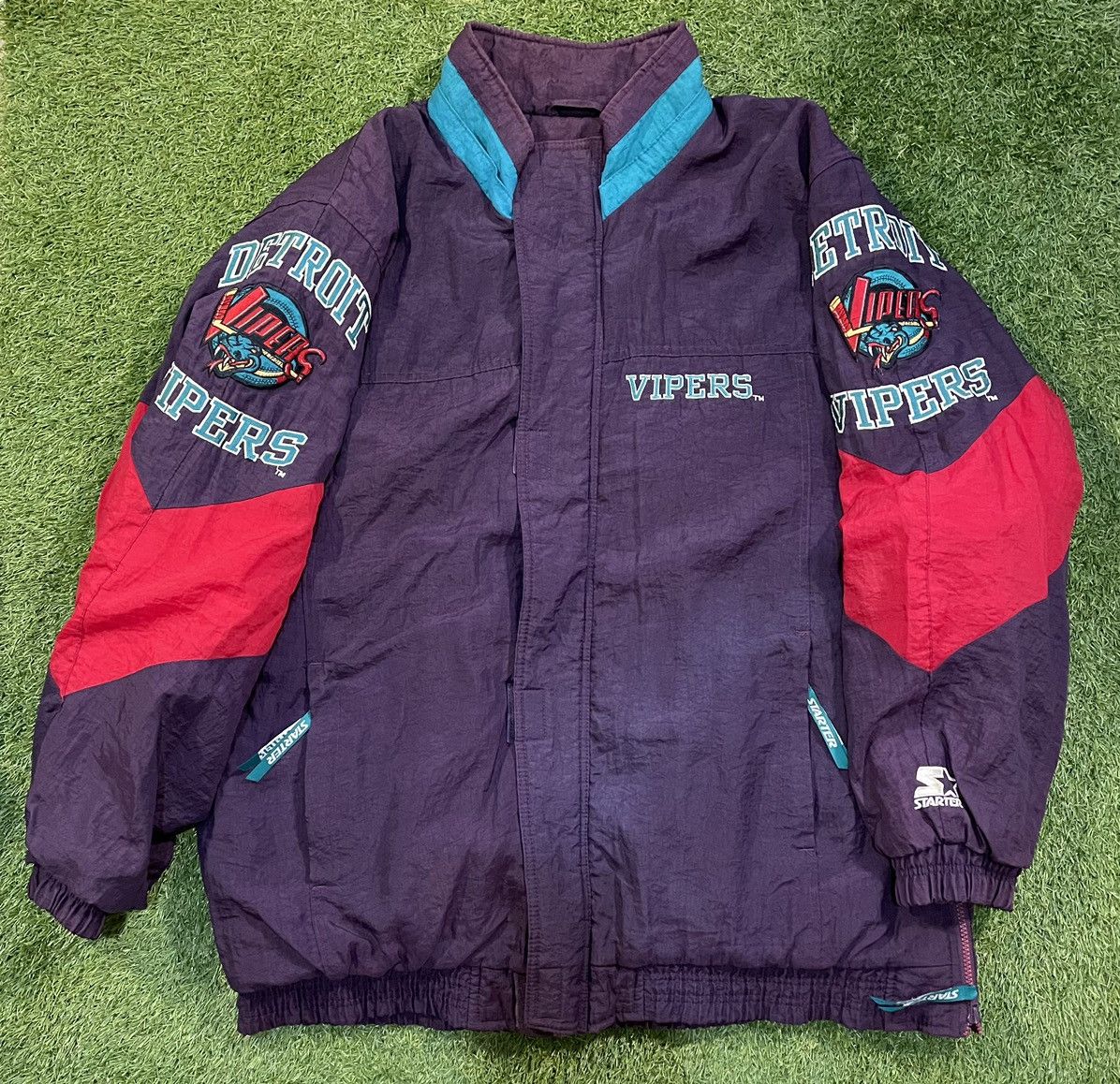 image of Very Starter Detroit Vipers Puffer Jacket Mens L Ihl in Purple (Size Large)