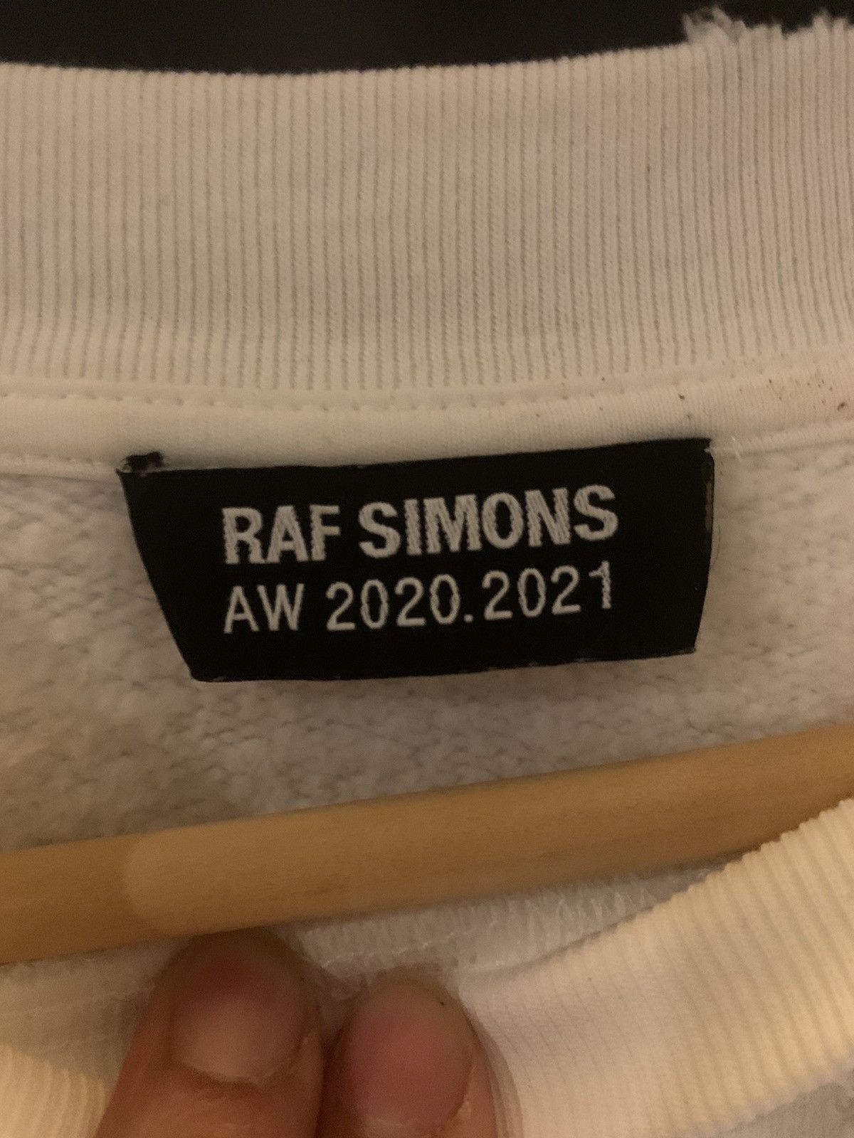 Raf Simons The others distressed sweater Fw20/21 Size US M / EU 48-50 / 2 - 2 Thumbnail