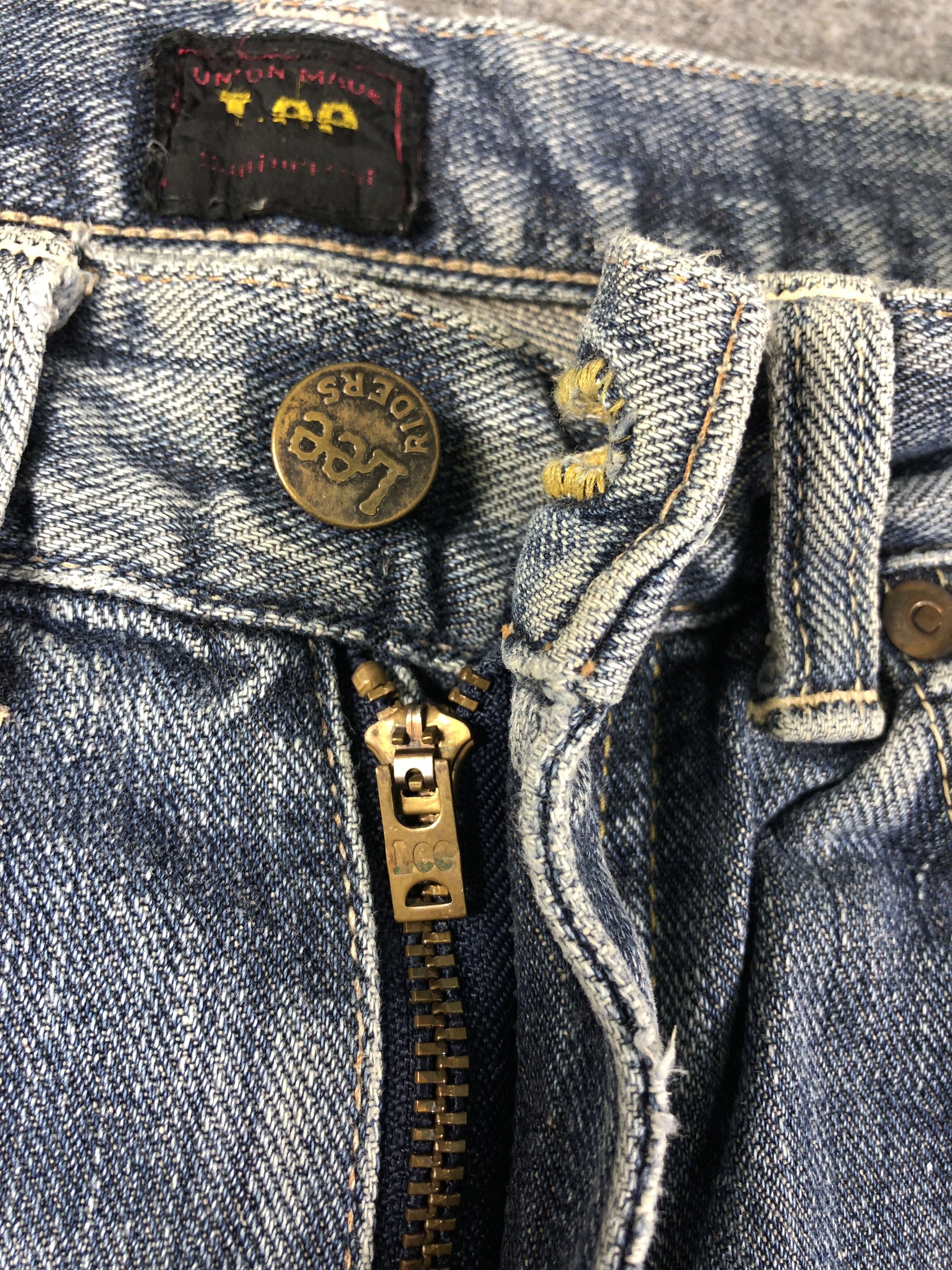 Lee Wash Blue Lee Denim Jeans 29x32.5 Size US 29 - 3 Thumbnail