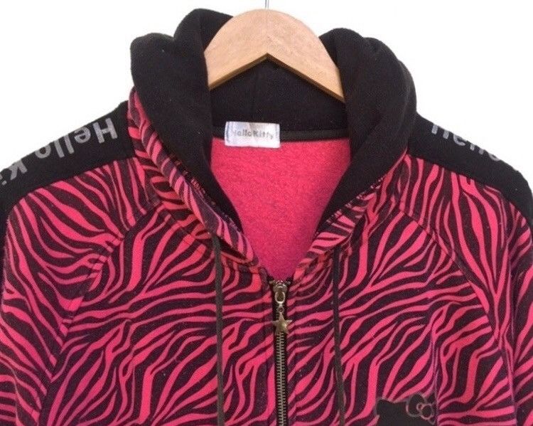 Japanese Brand 🔥Hello Kitty Nice Hoodies Sweatshirts Size US M / EU 48-50 / 2 - 3 Thumbnail