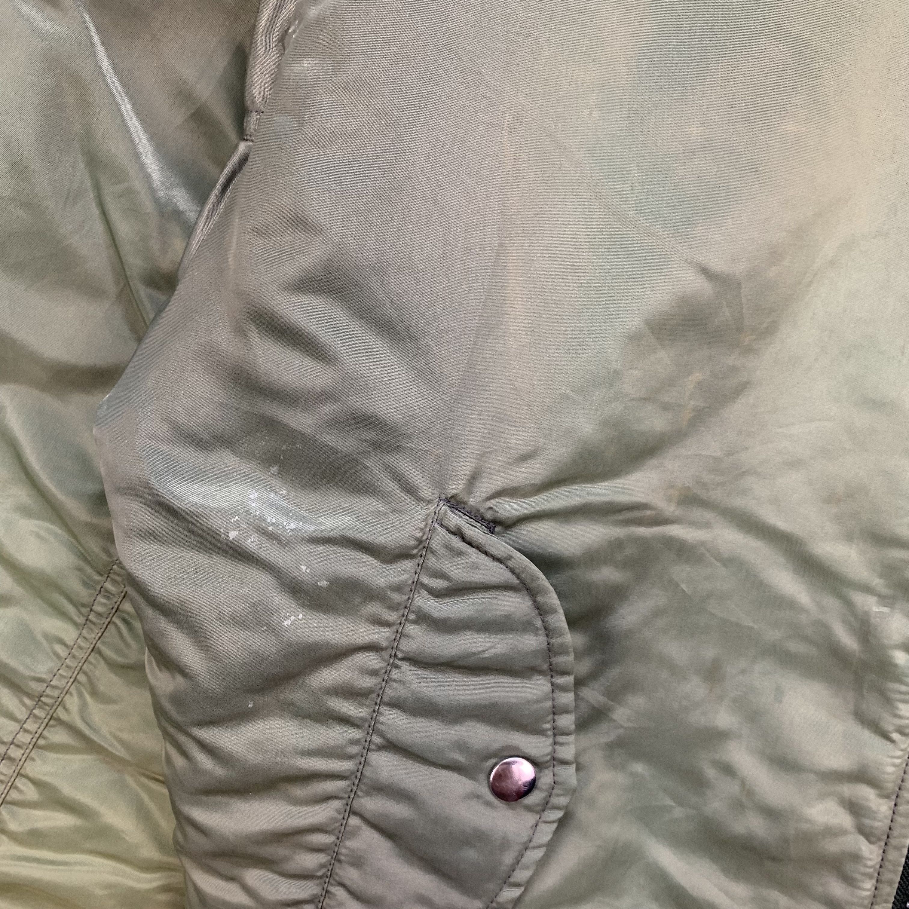 Japanese Brand F16 Fighting Falcon MISAWA A.B MA 1 Bomber Jacket #3954-137 Size US M / EU 48-50 / 2 - 7 Thumbnail