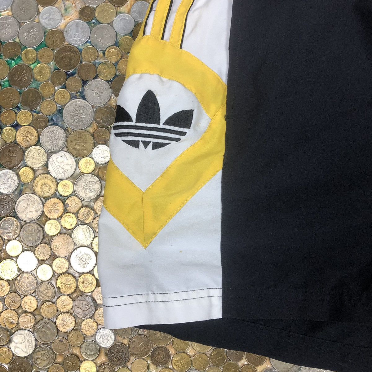 Adidas Adidas short Size US 38 / EU 54 - 2 Thumbnail