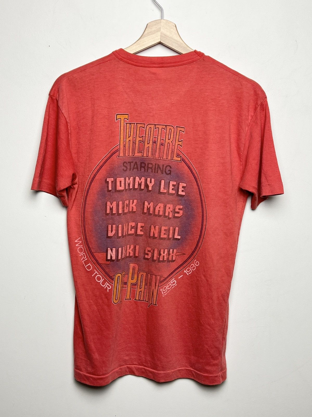 Band Tees motley crue single stitch 1985 tour tee Size US M / EU 48-50 / 2 - 2 Thumbnail