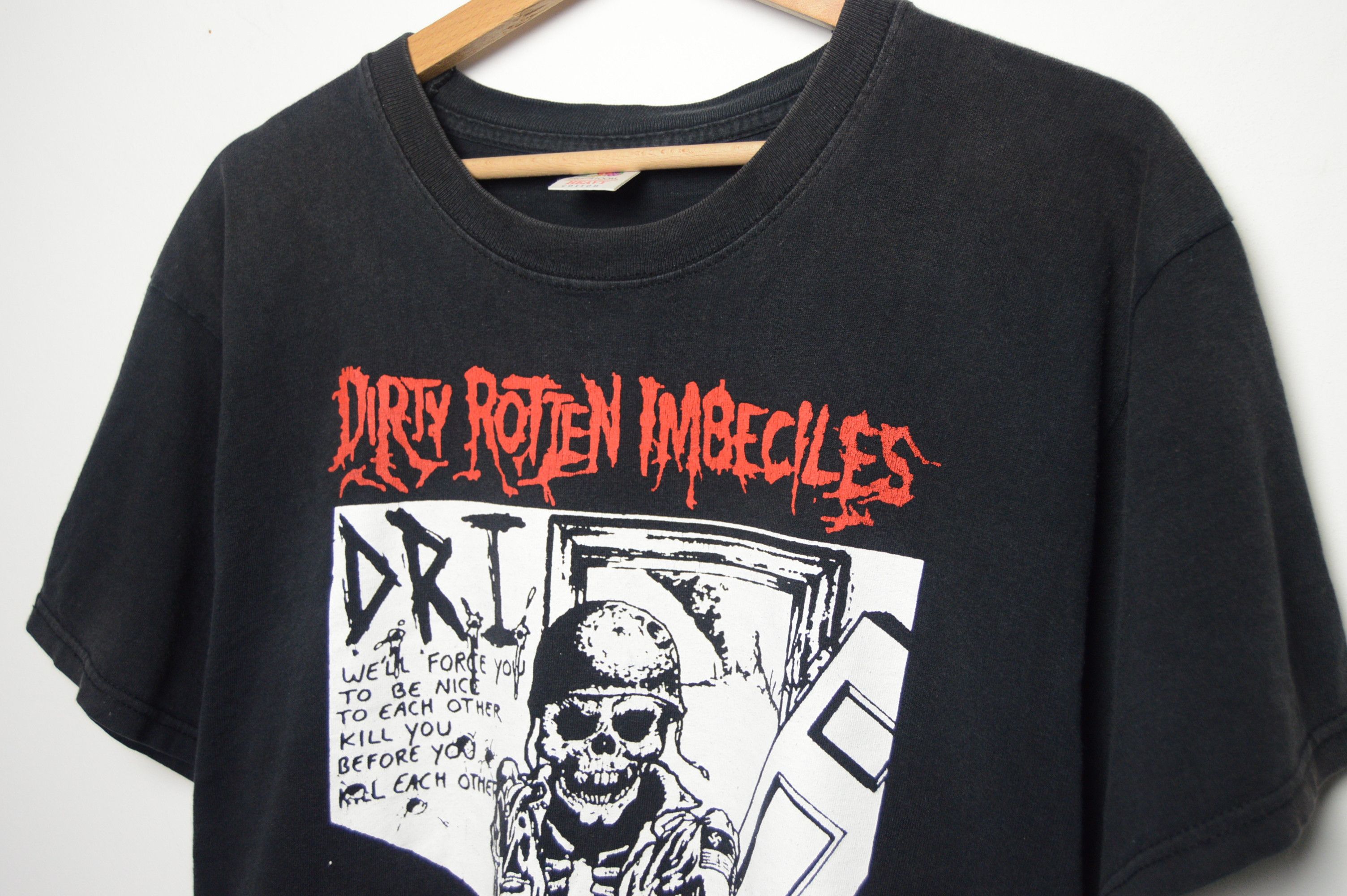 Band Tees D.R.I. y2k violent pacification t shirt Size US L / EU 52-54 / 3 - 3 Thumbnail