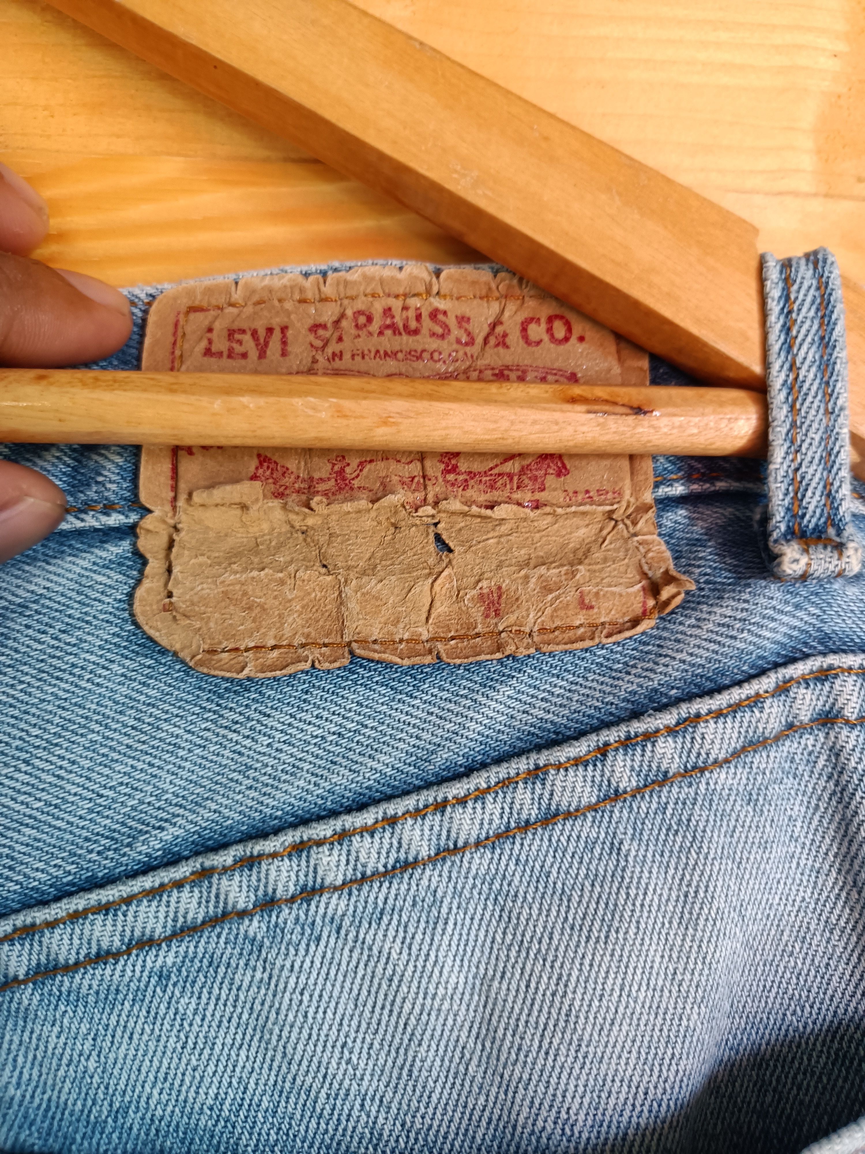 Levi's Offernow🔥Vintage Levis 501 Distressed Jeans Size US 34 / EU 50 - 7 Thumbnail
