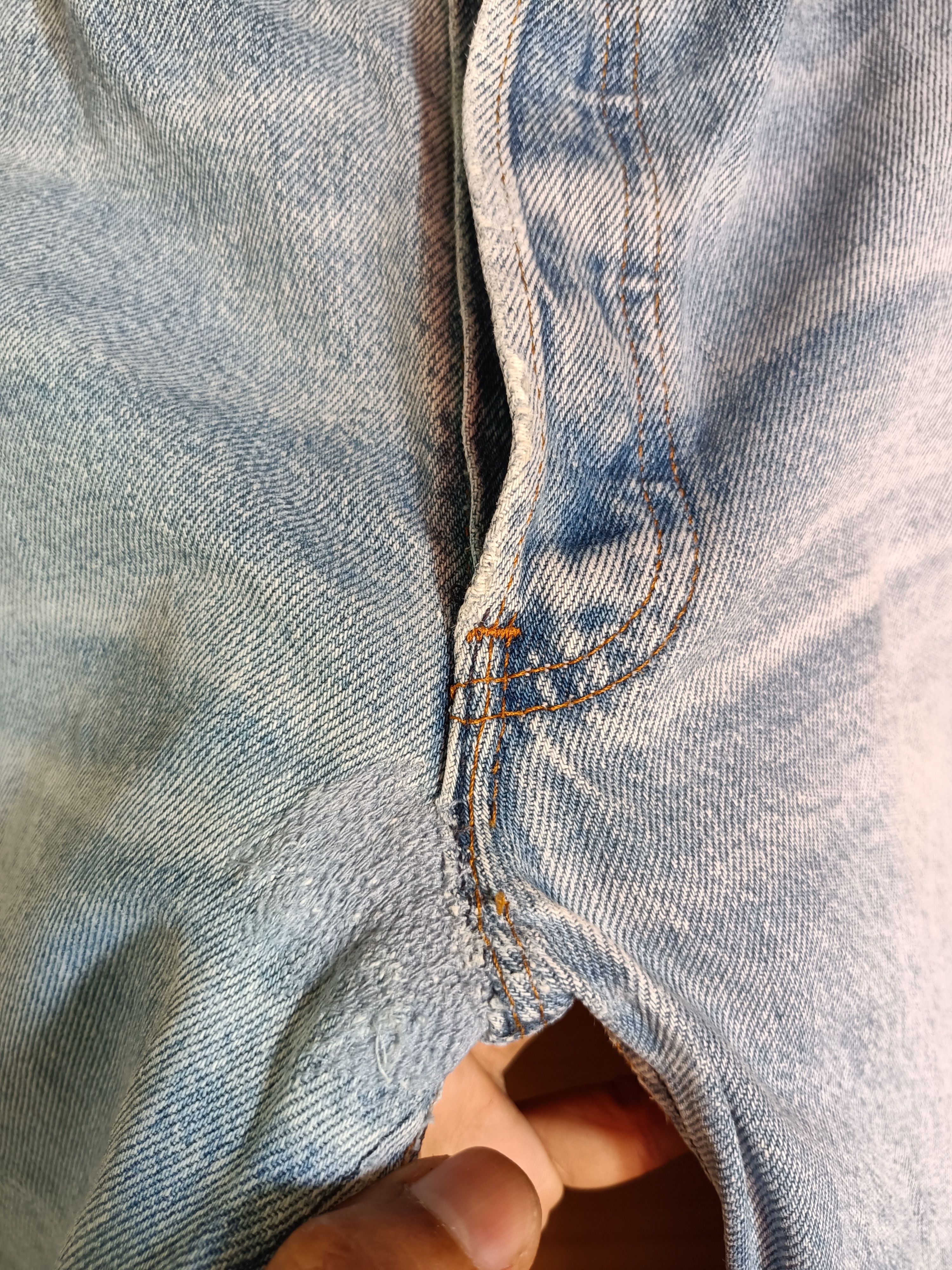 Levi's Offernow🔥Vintage Levis 501 Distressed Jeans Size US 34 / EU 50 - 11 Thumbnail