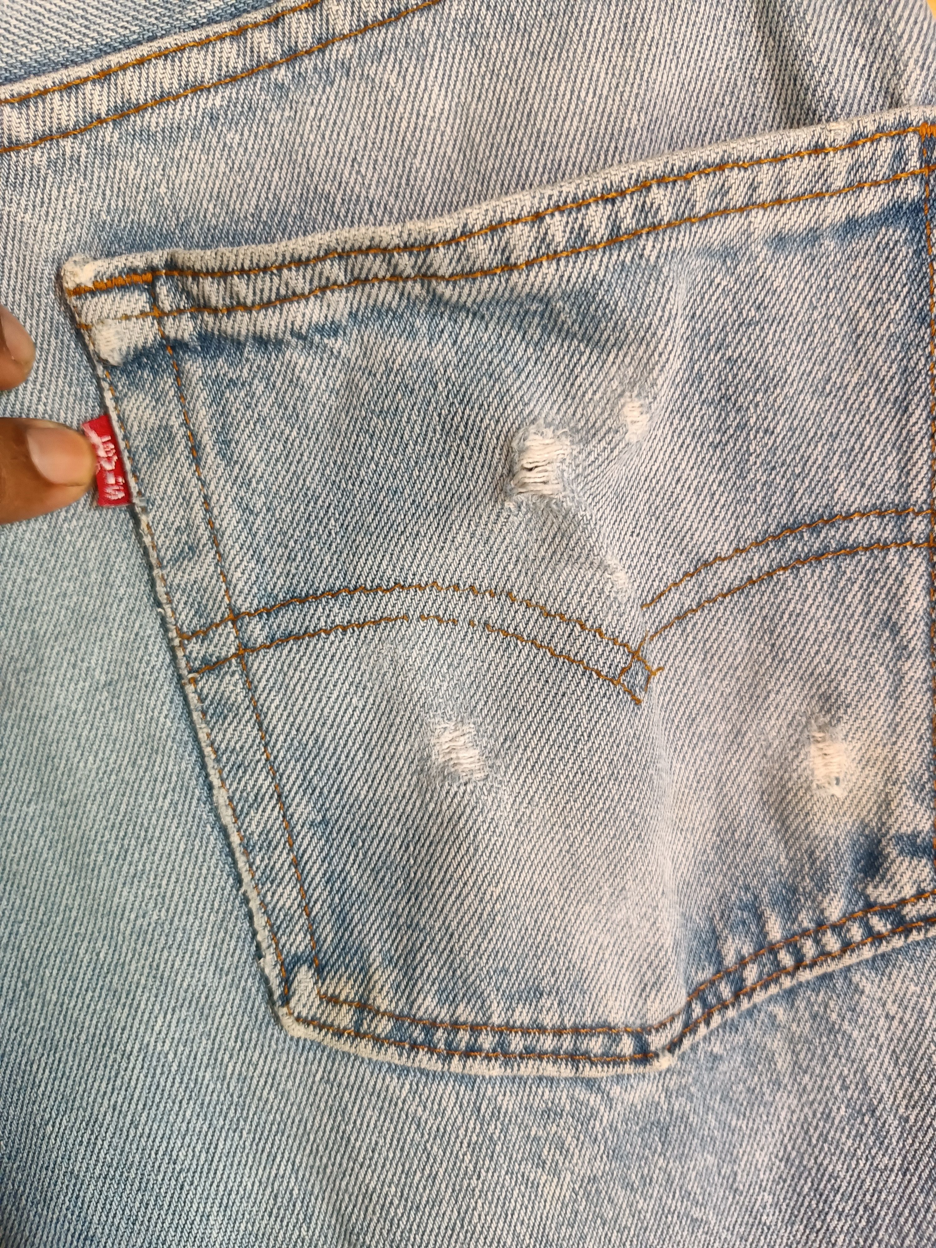 Levi's Offernow🔥Vintage Levis 501 Distressed Jeans Size US 34 / EU 50 - 6 Thumbnail