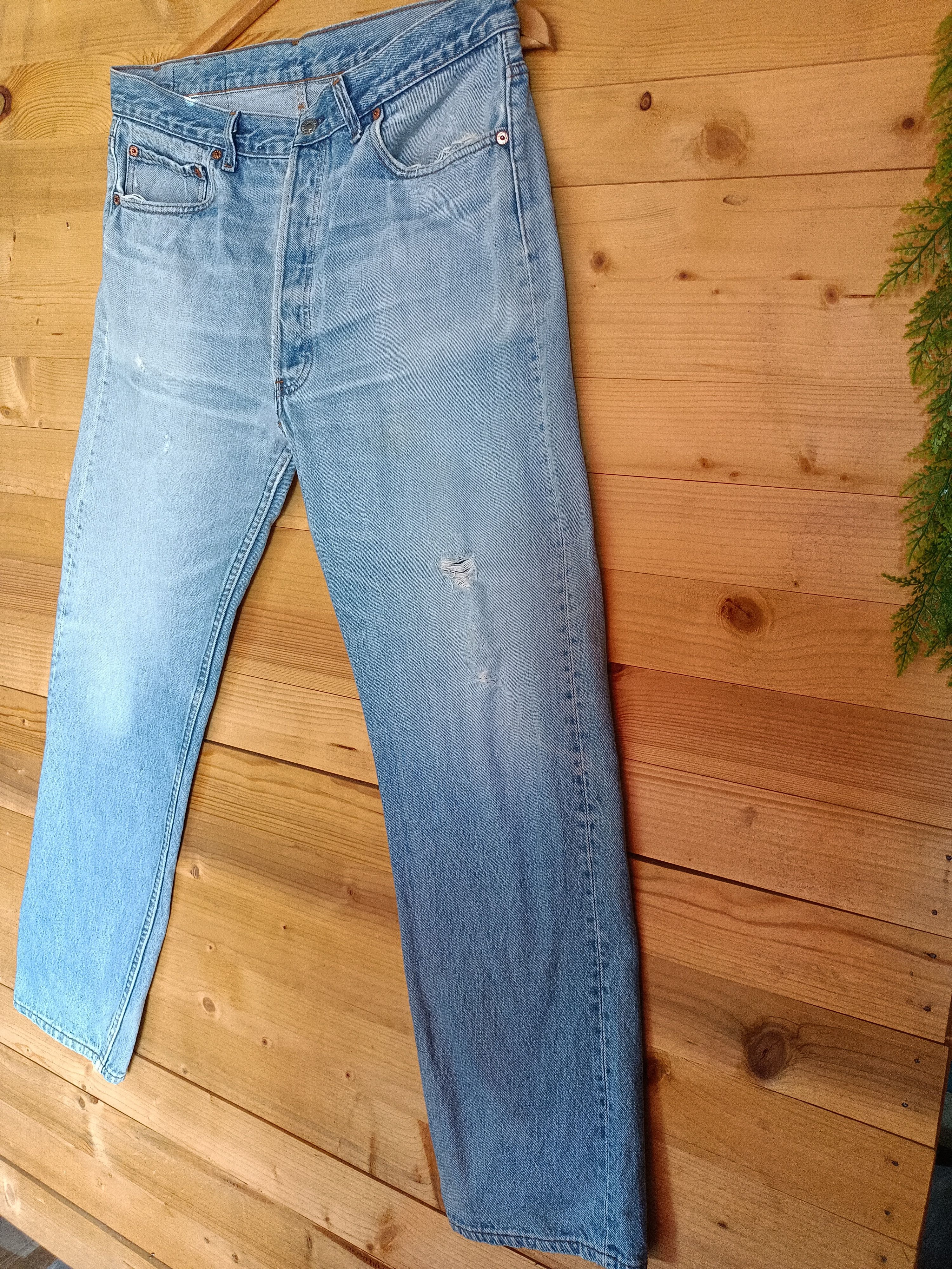 Levi's Offernow🔥Vintage Levis 501 Distressed Jeans Size US 34 / EU 50 - 3 Thumbnail