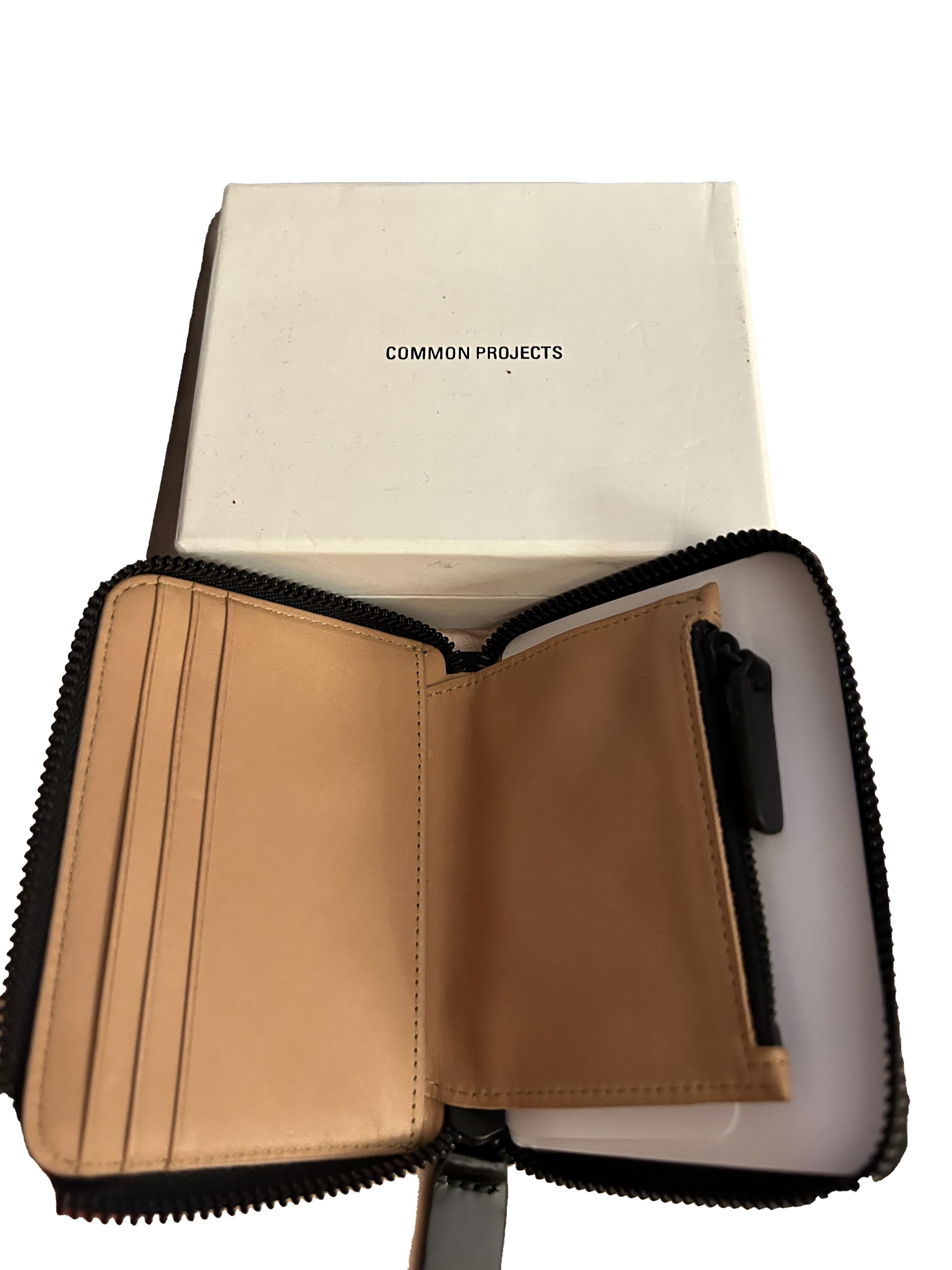Common Projects COMMON PROJECTS Zip Coin Purse Black Boxed Leather Size ONE SIZE - 1 Thumbnail