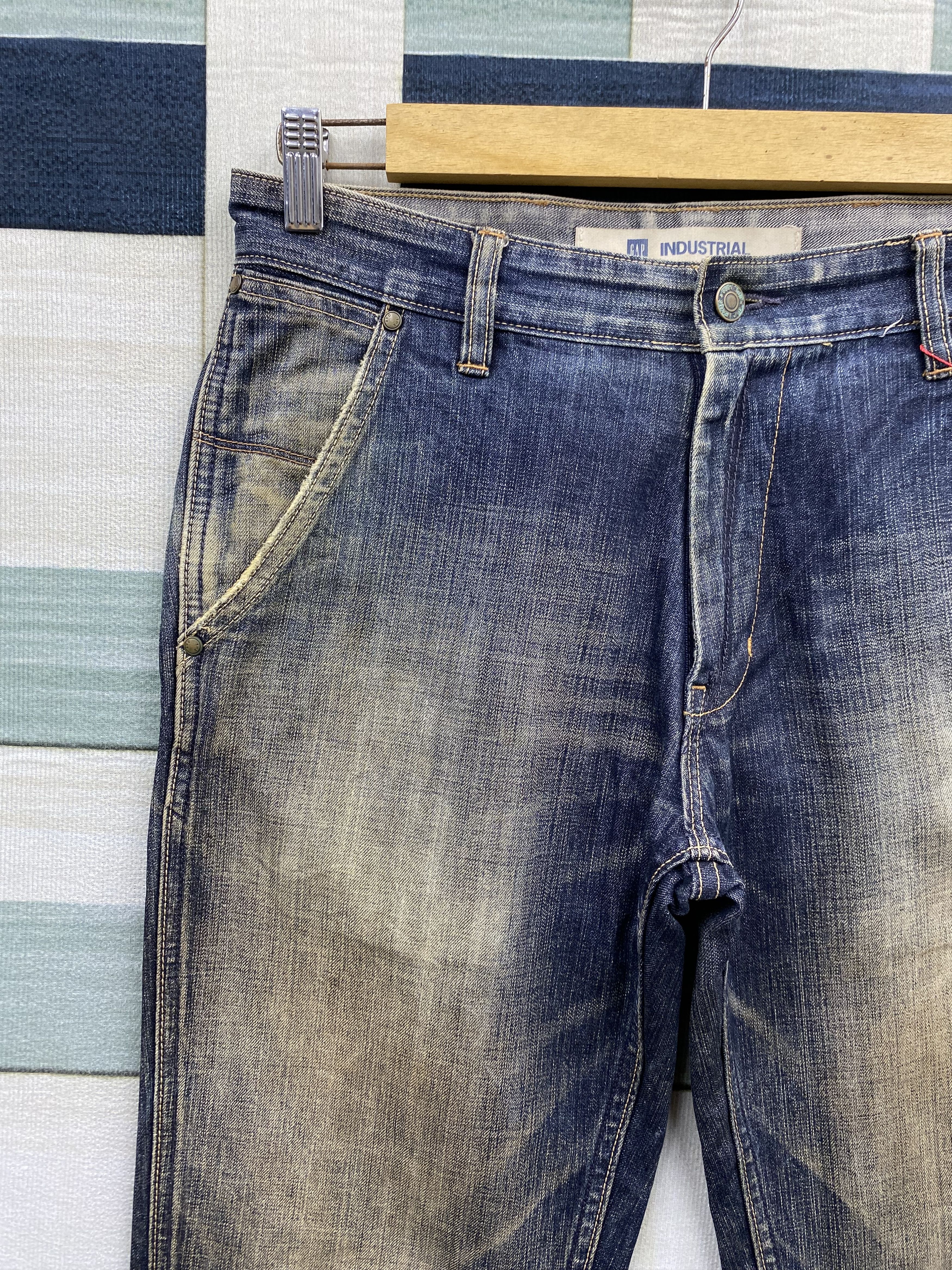Gap Vintage Gap Distress Rusty Fade Blue Denim Jean Size US 31 - 6 Thumbnail