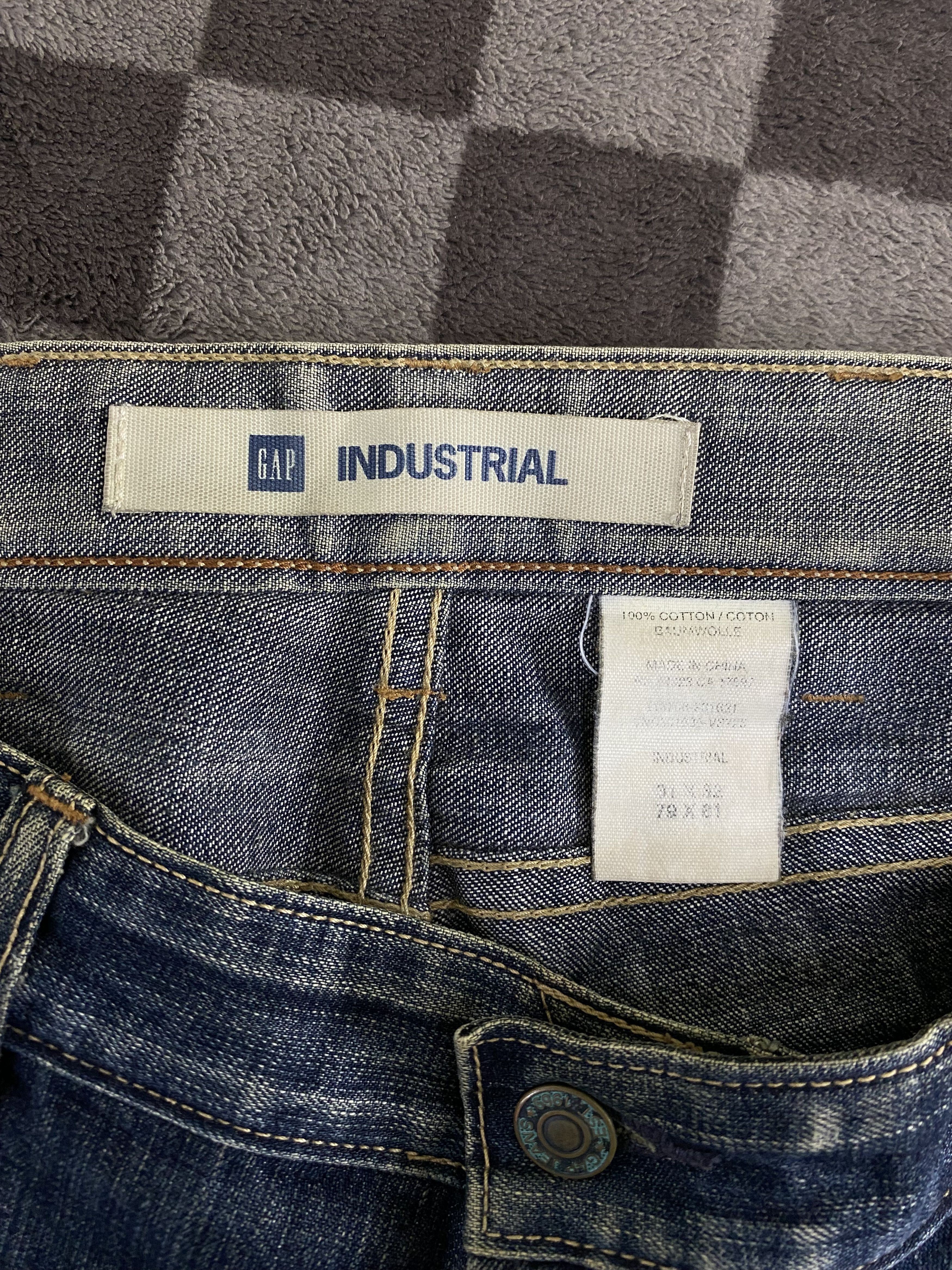 Gap Vintage Gap Distress Rusty Fade Blue Denim Jean Size US 31 - 21 Thumbnail