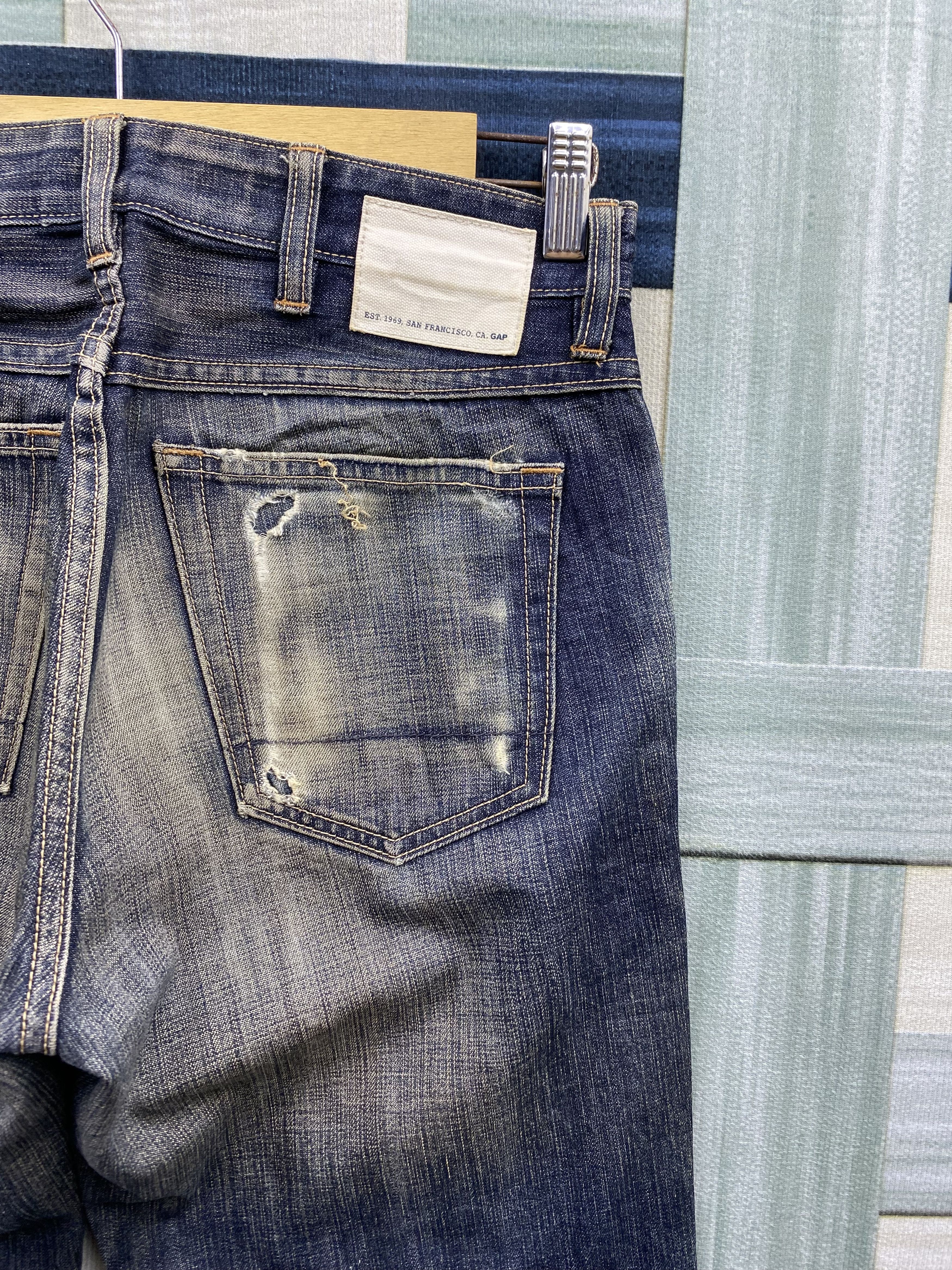 Gap Vintage Gap Distress Rusty Fade Blue Denim Jean Size US 31 - 15 Thumbnail