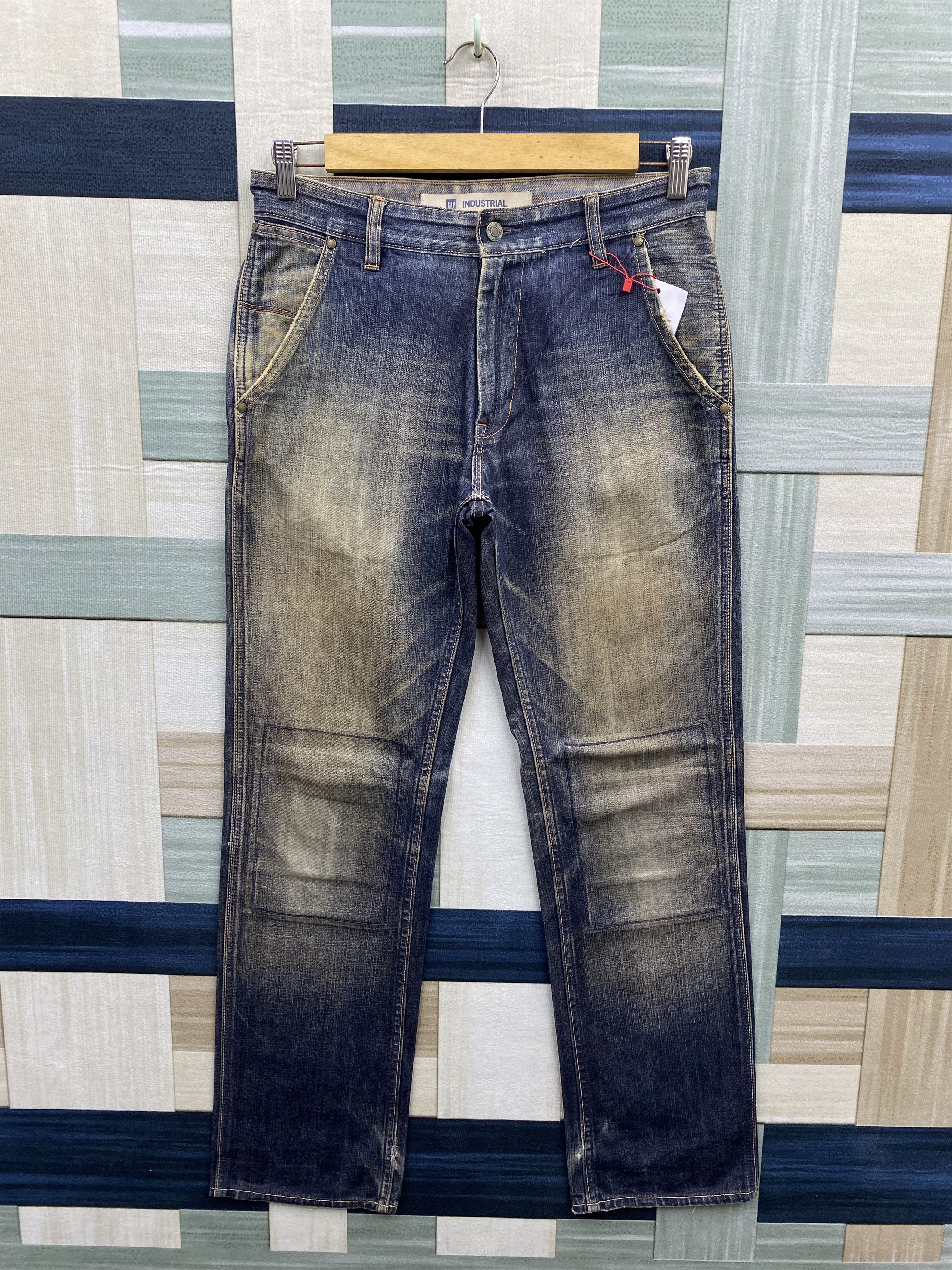 Gap Vintage Gap Distress Rusty Fade Blue Denim Jean Size US 31 - 1 Thumbnail