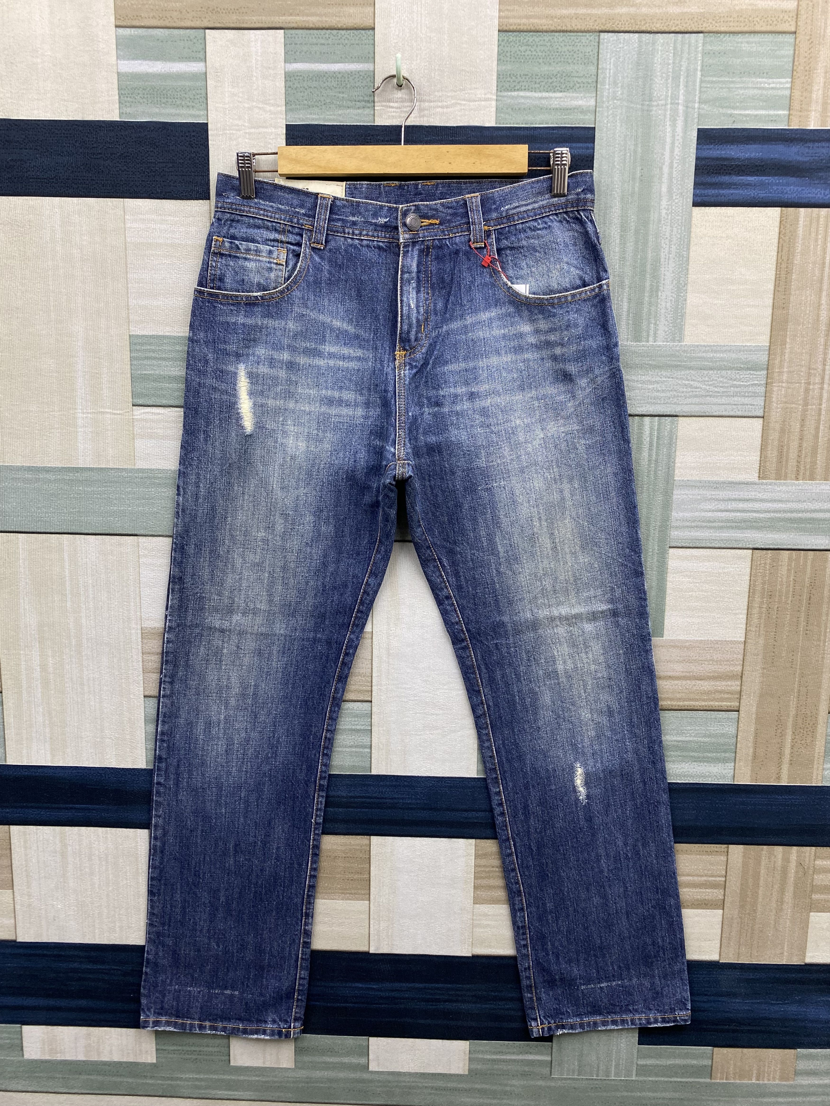 Vintage Oakley Light Distress Faded Blue Denim Jean