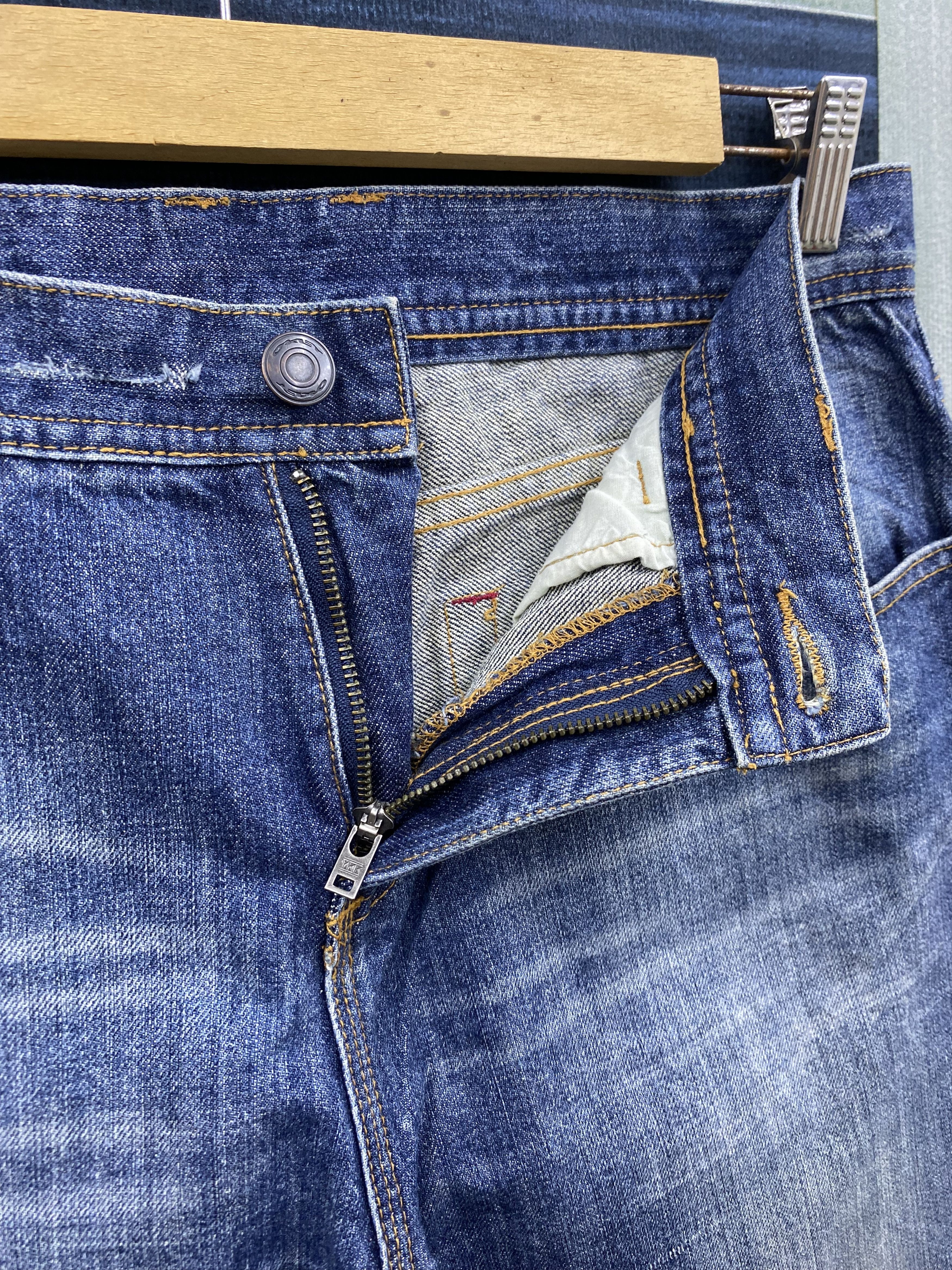 Oakley Vintage Oakley Light Distress Faded Blue Denim Jean Size US 32 / EU 48 - 18 Thumbnail