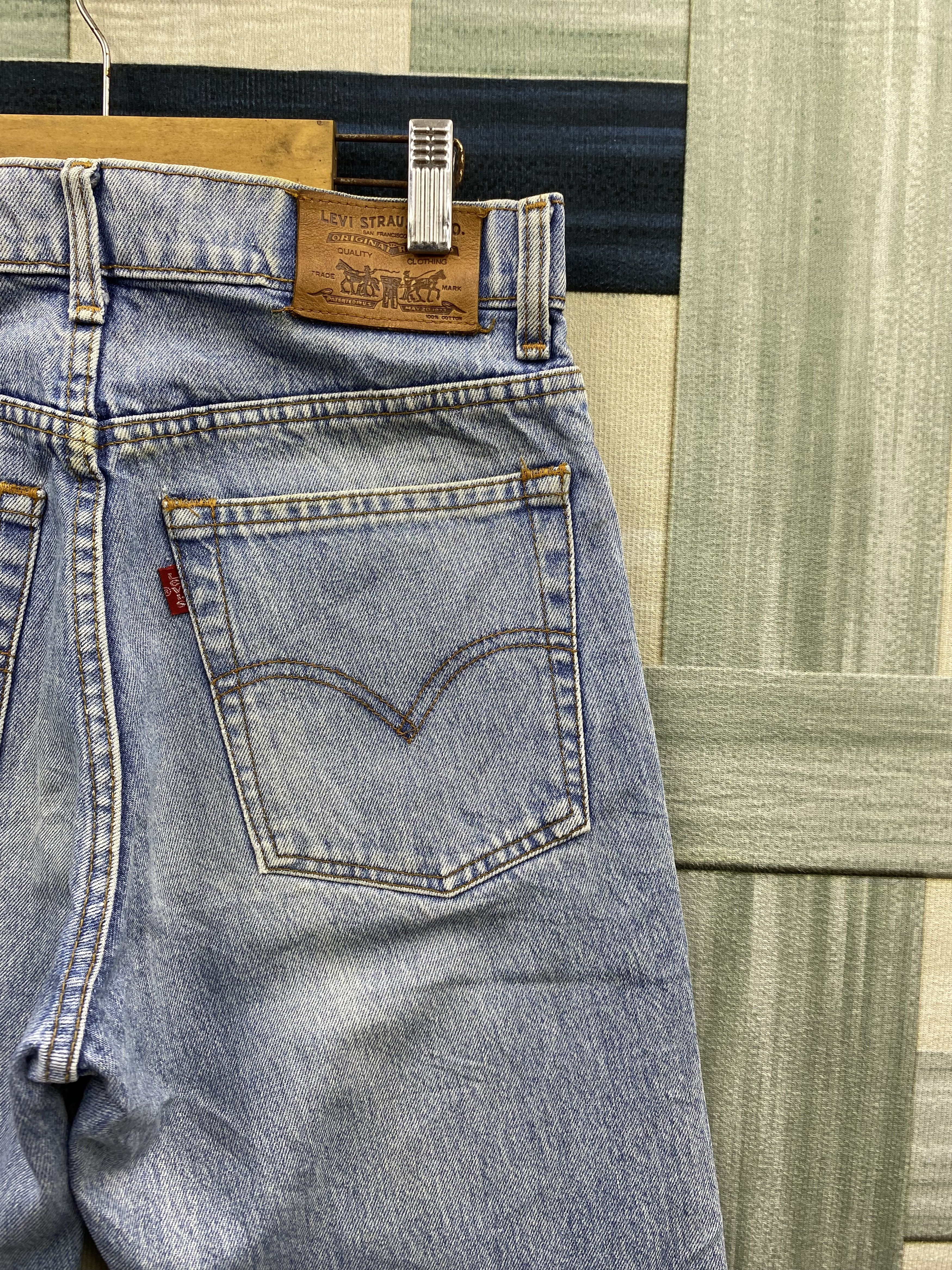 Levi's Vintage 90's Levi's Faded Blue Denim Jean Size US 28 / EU 44 - 15 Thumbnail