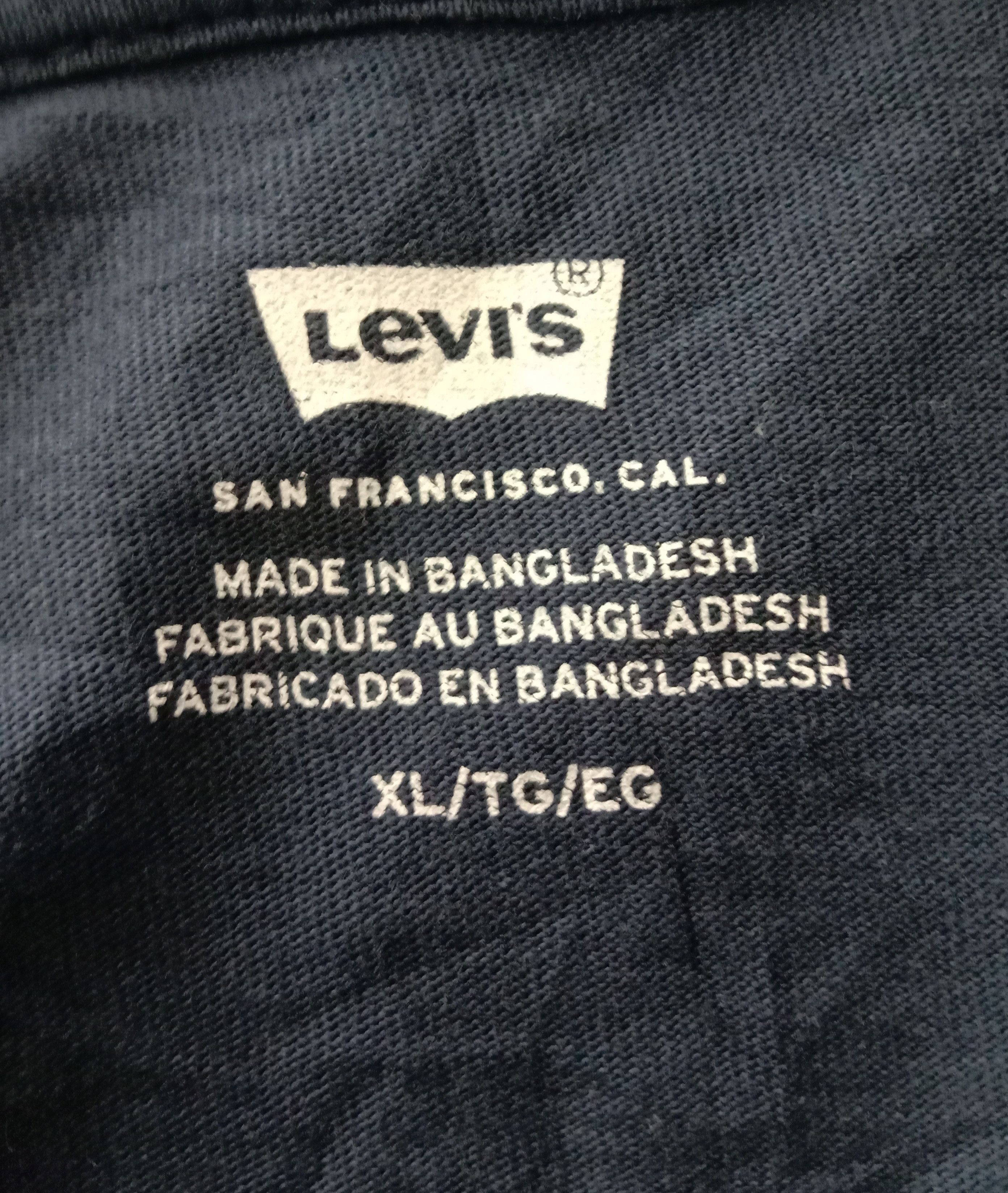Levi's Vintage Levi’s Tee Red Box Logo Shirt Size US XL / EU 56 / 4 - 9 Thumbnail