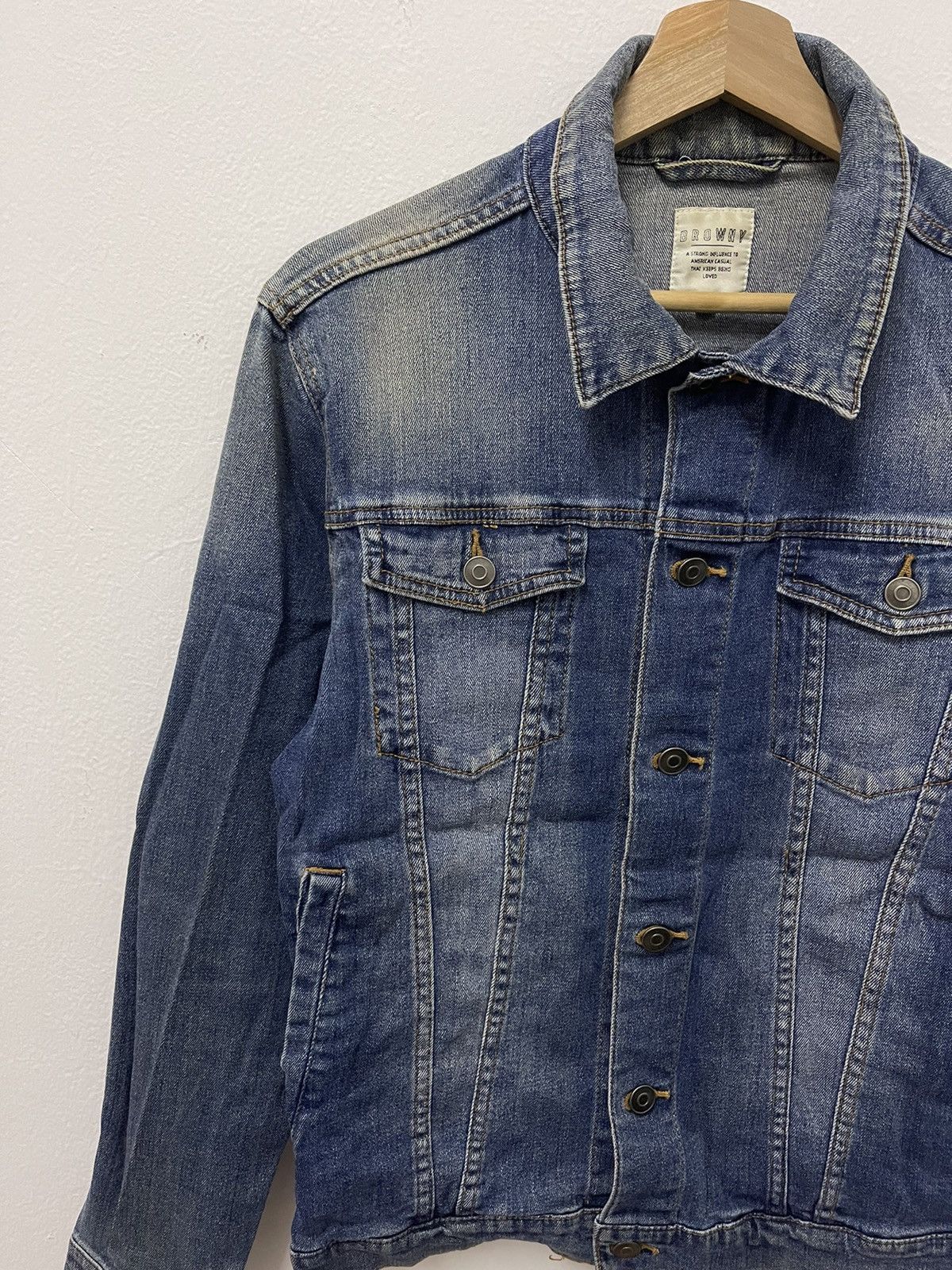 Japanese Brand × Vintage Japanese Browny Distressed Trucker Denim Jacket Size US S / EU 44-46 / 1 - 3 Thumbnail