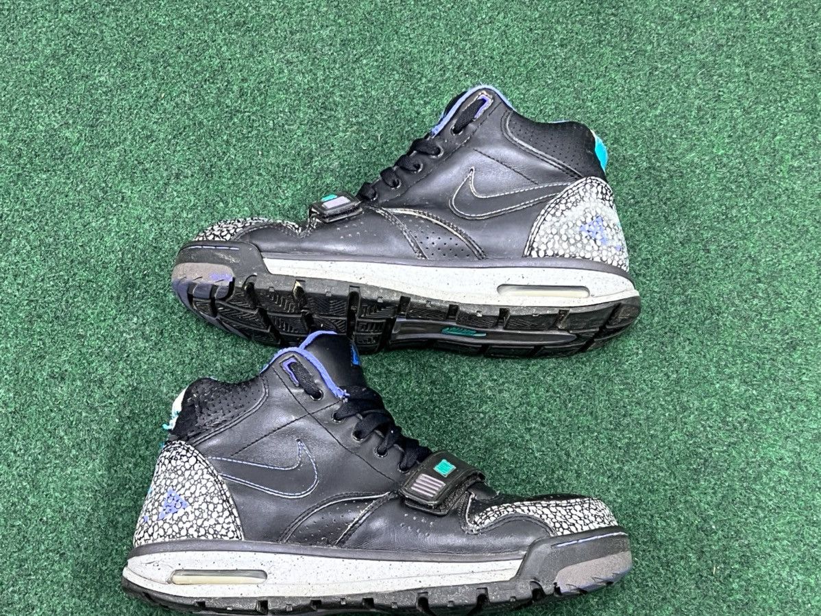 Nike 2009 Nike ACG Air Max Chisulo Boot Size US 9.5 / EU 42-43 - 4 Thumbnail