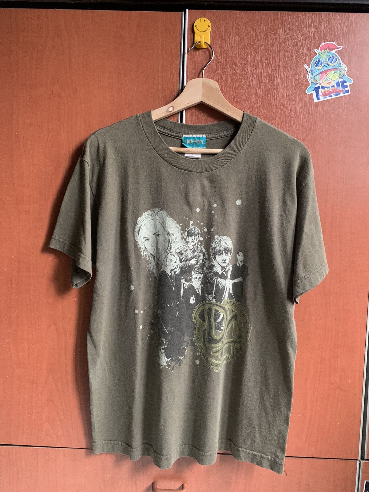 image of Movie x Vintage Harry Potter T-Shirt Y2K(Dumbledore Army) in Green Army, Men's (Size Medium)