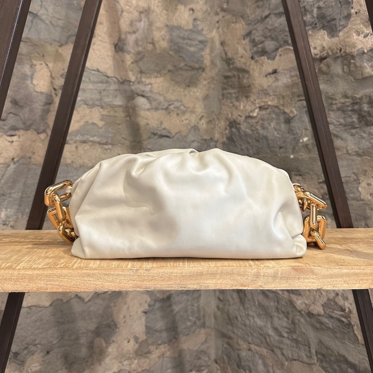 Bottega Veneta Bottega Veneta Beige Leather The Chain Pouch Clutch Size ONE SIZE - 5 Thumbnail